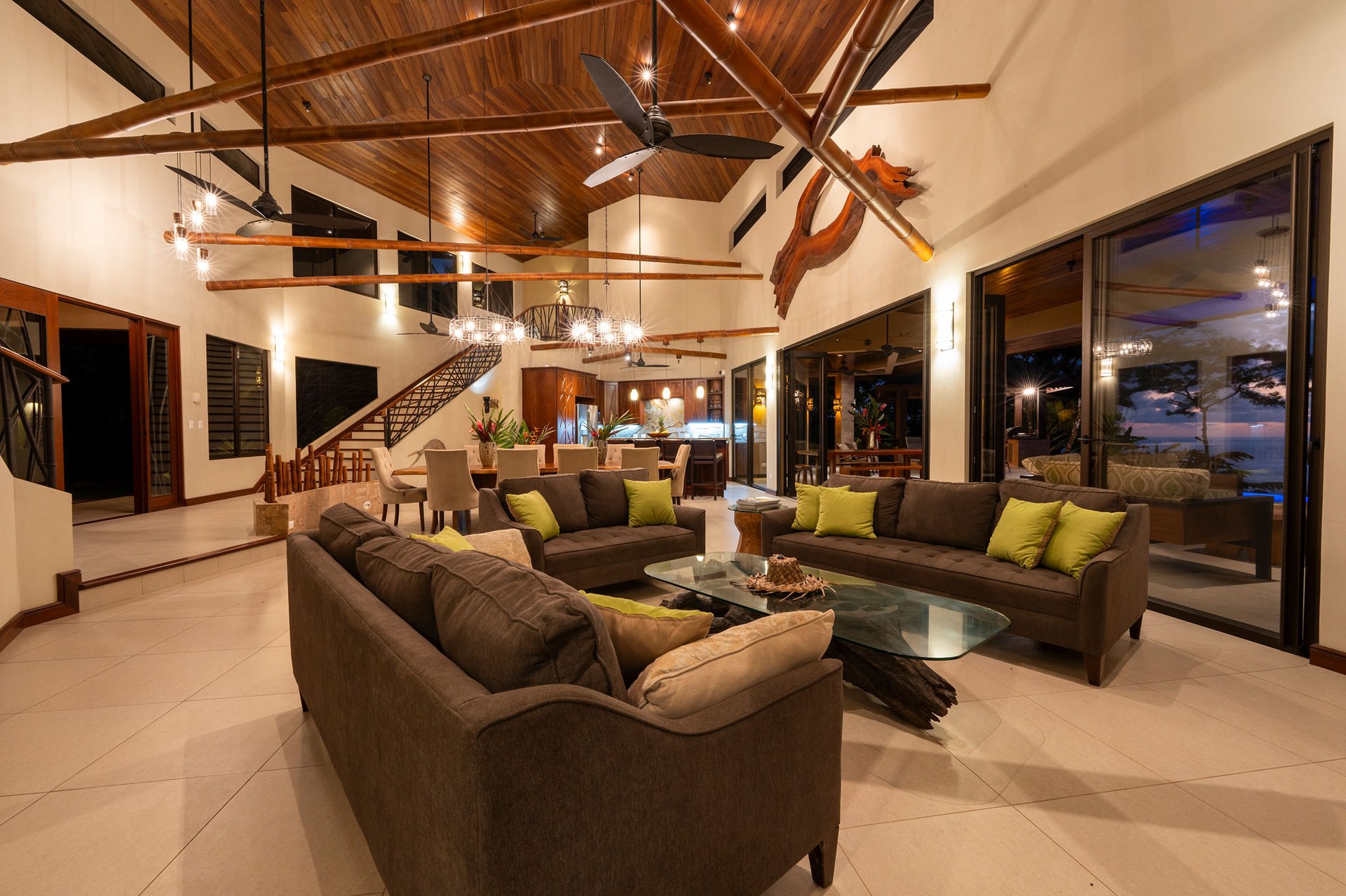Casa Bambú – LUXURY 5 BEDROOM ESTATE WITH EXCEPTIONAL OCEAN VIEWS