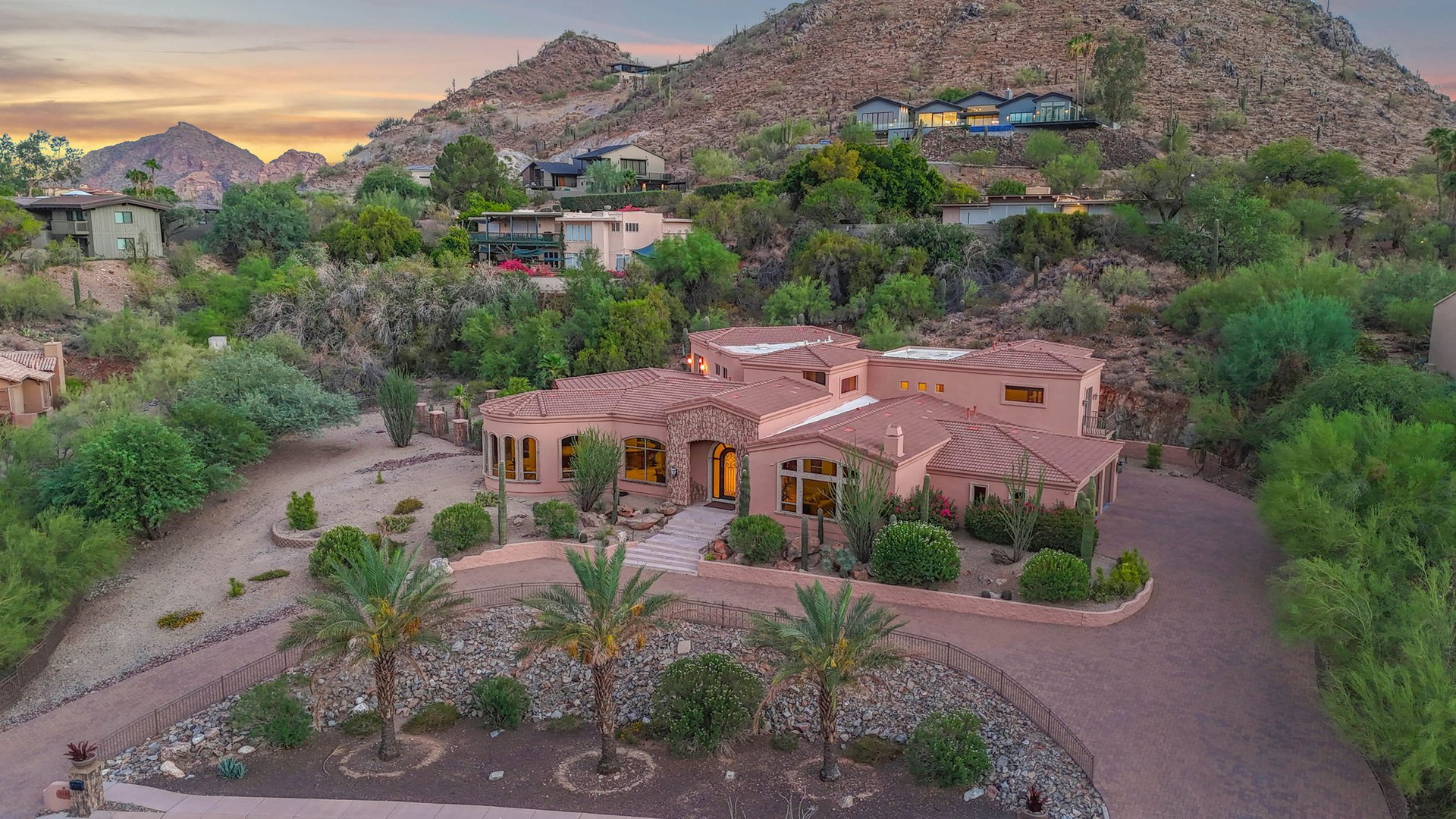 4141 E LAKESIDE Lane