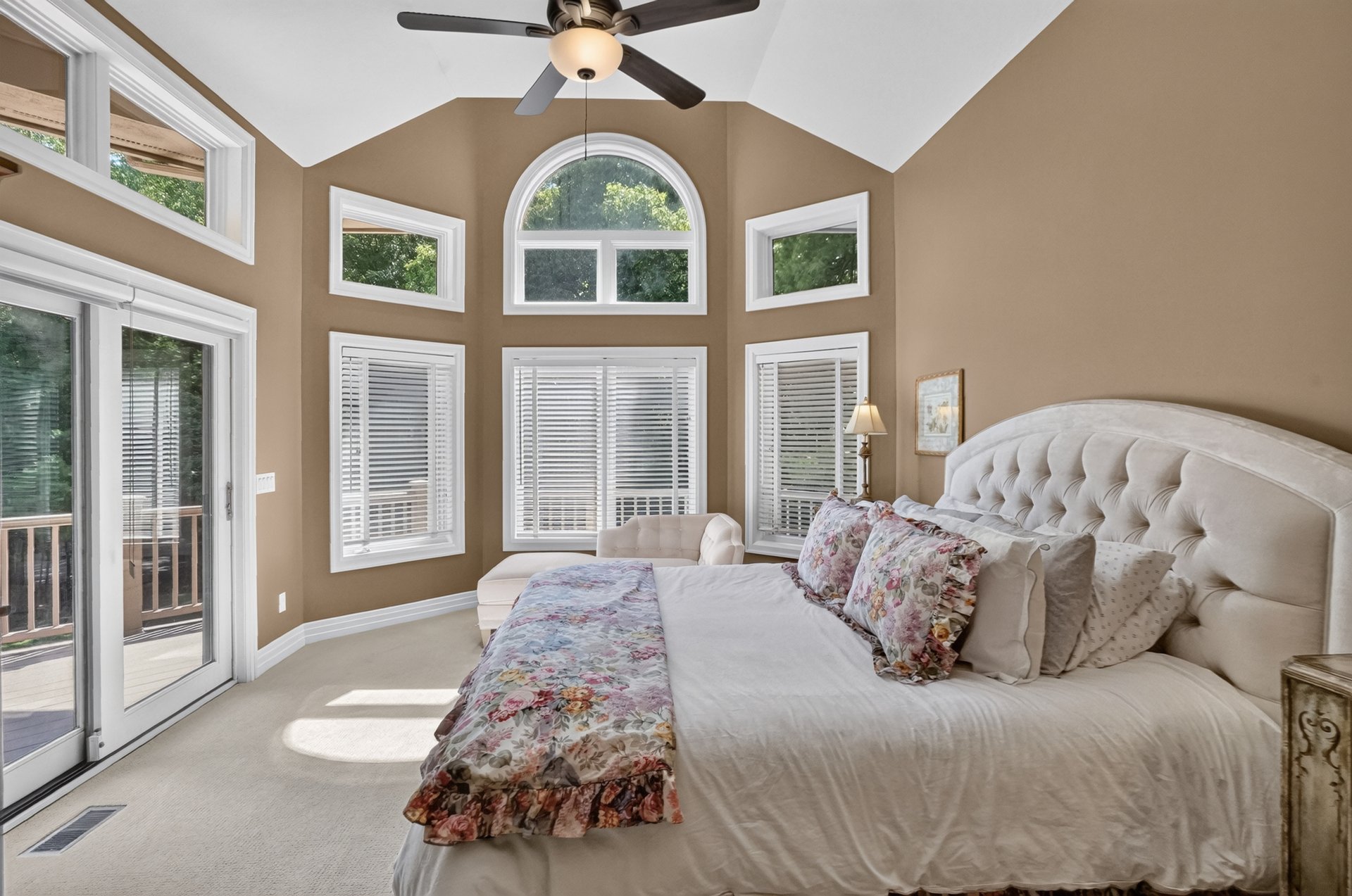 12172 Woodline