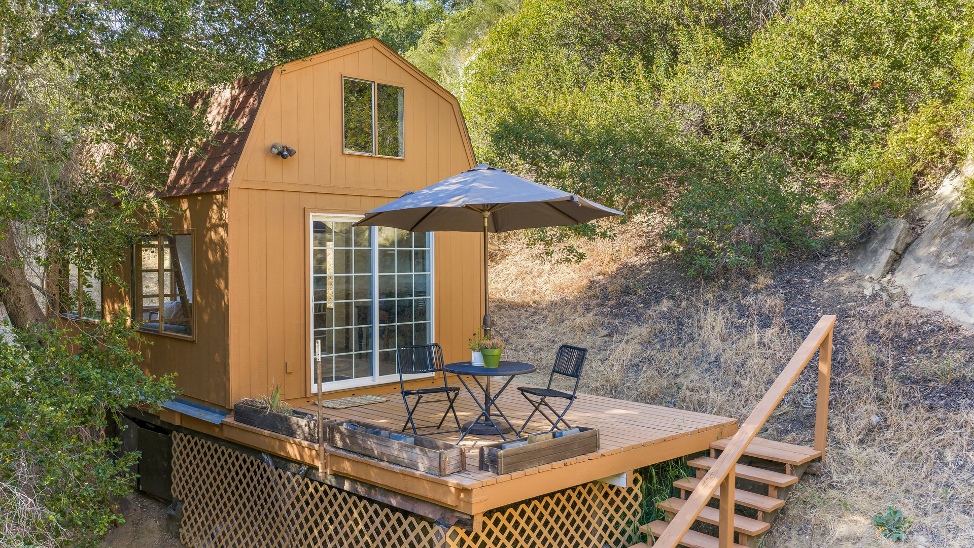 1310 N Topanga Canyon Blvd