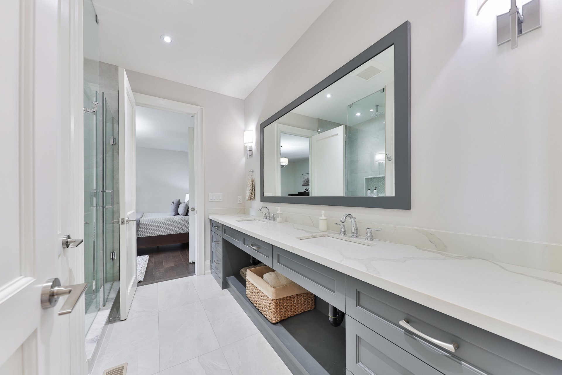 408 Saville Crescent, Oakville