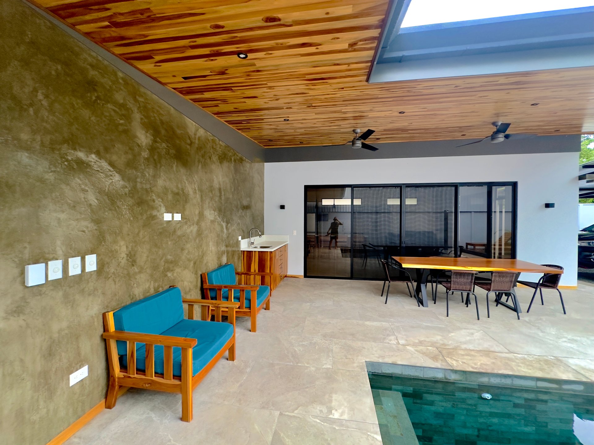 2 BR Brand New Home in Uvita