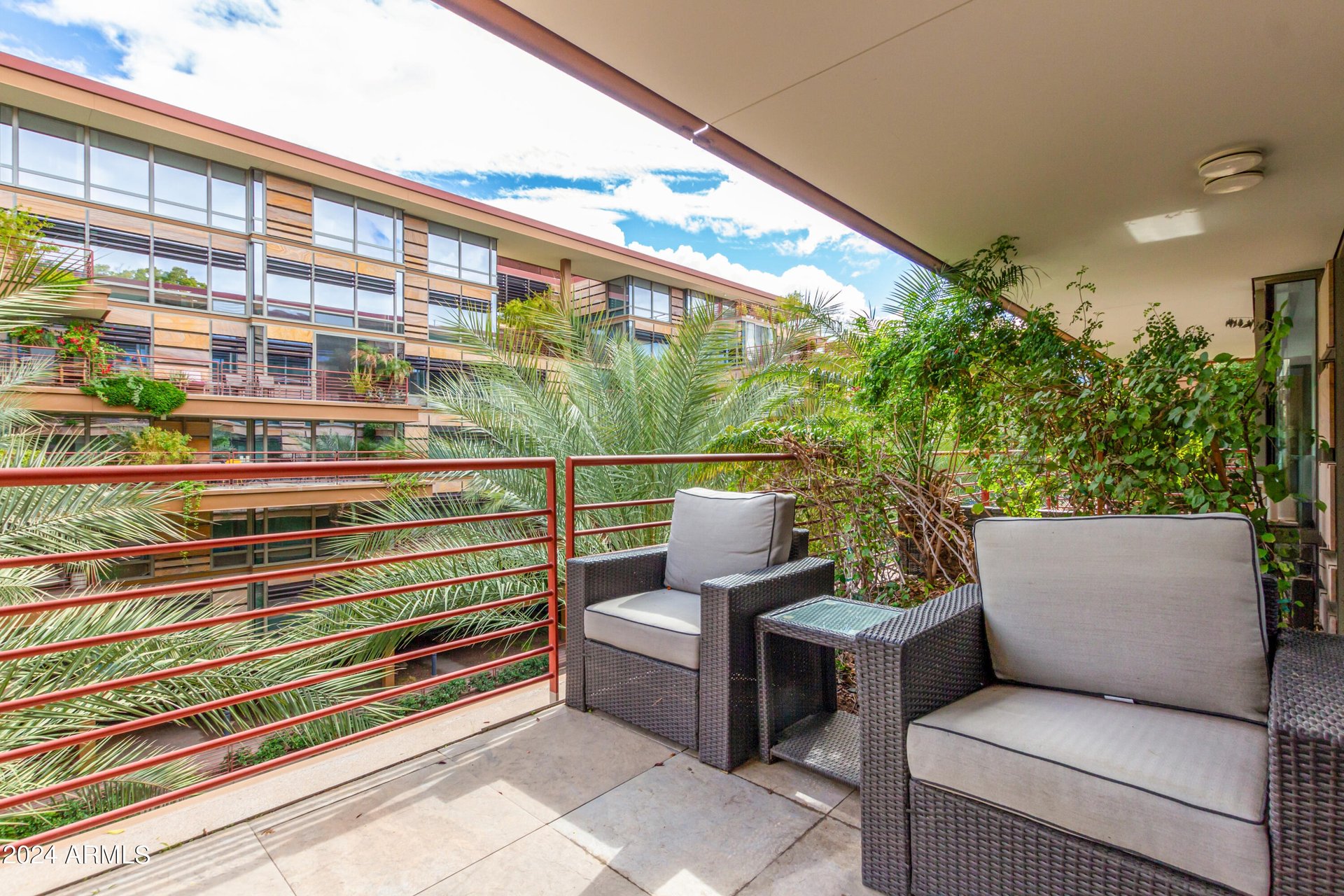 7137 E Rancho Vista Dr, #4005