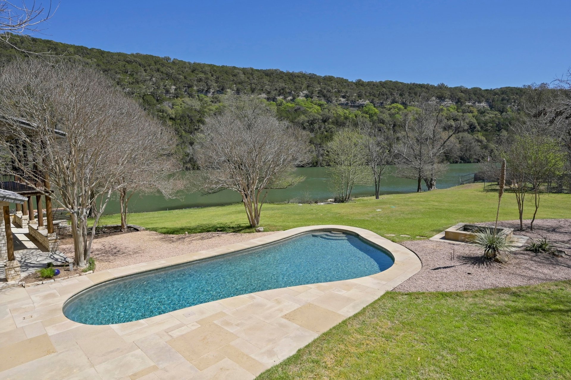 2908 Oestrick Lane 