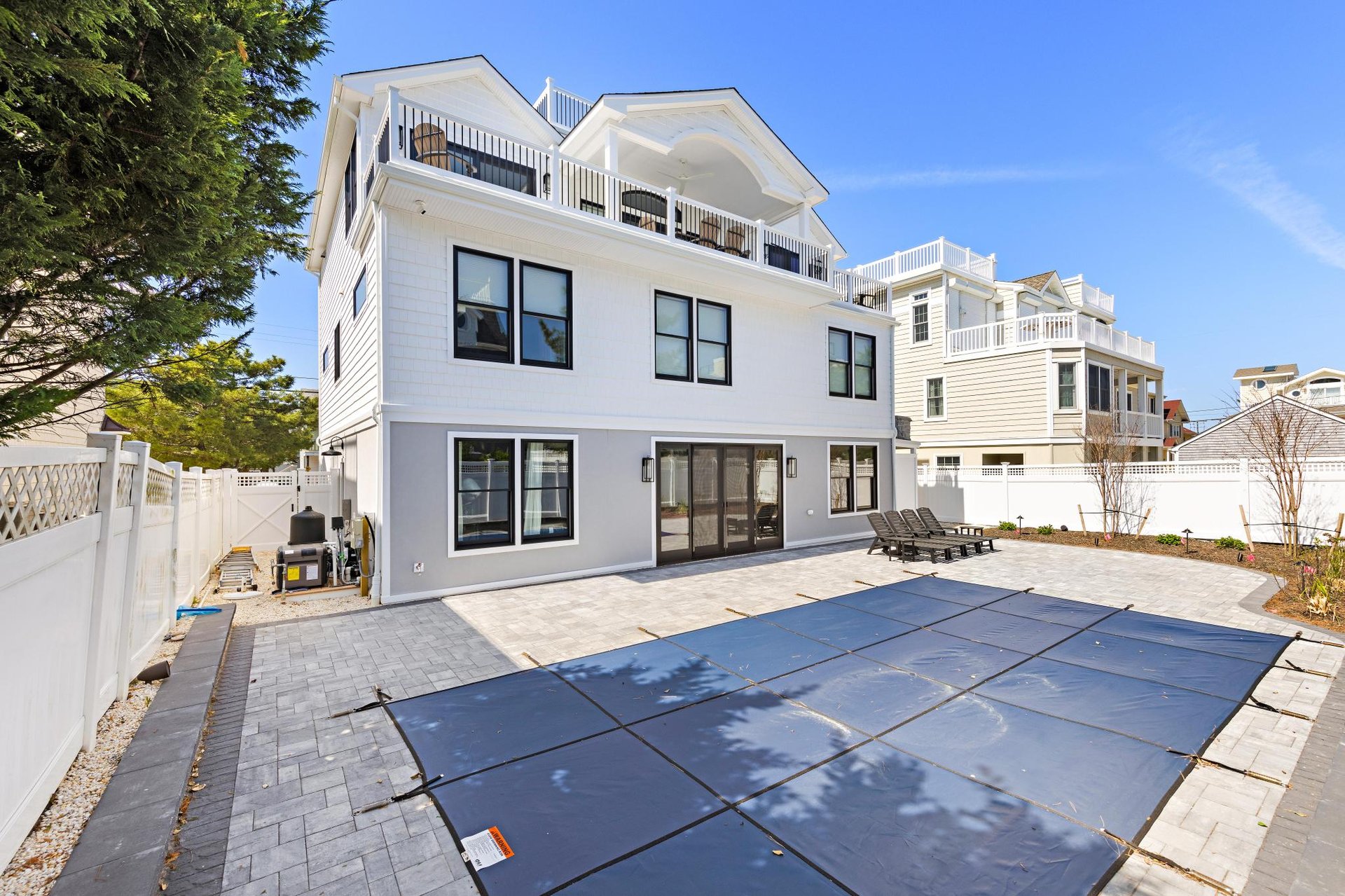 2111 Atlantic Avenue
