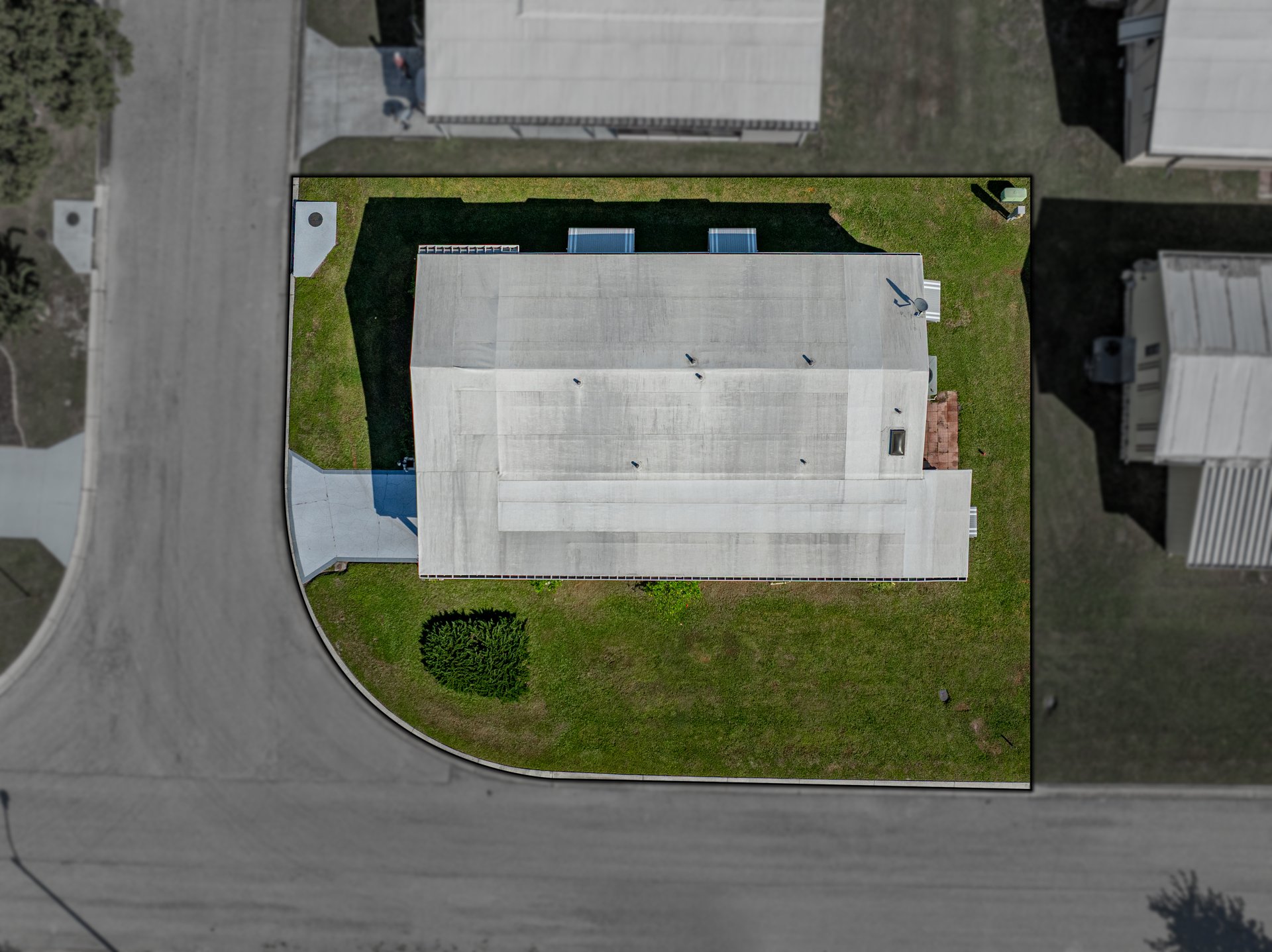 3822 DAMIAN DR