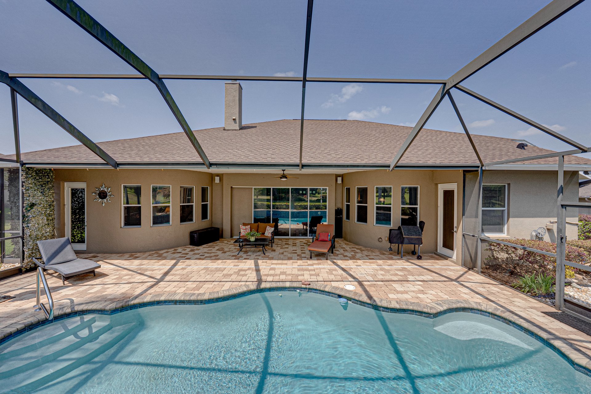 13304 THOROUGHBRED DR