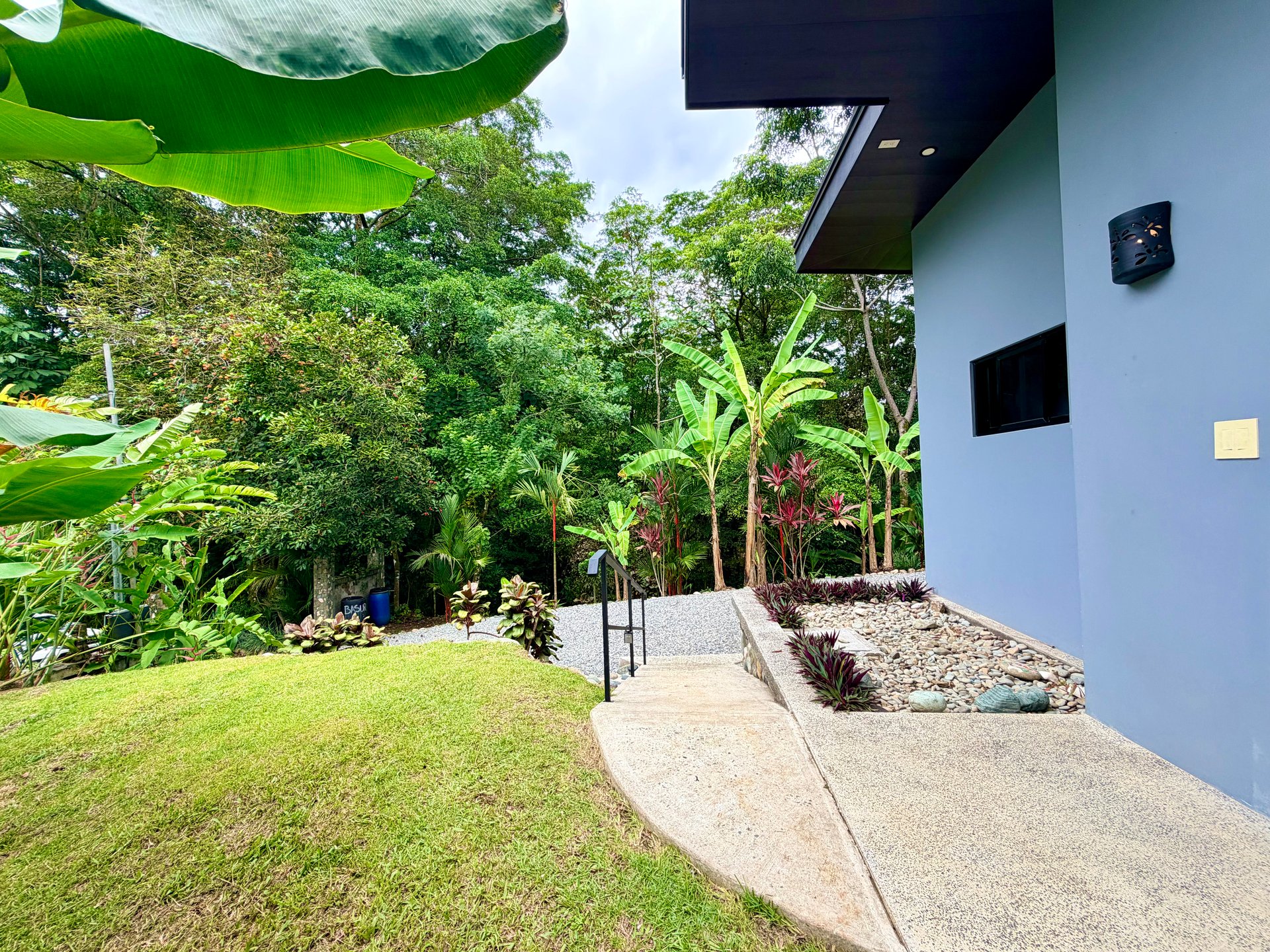 Tropical 2BR Home Near Playa Hermosa Beach | Successful Airbnb Rental in Uvita