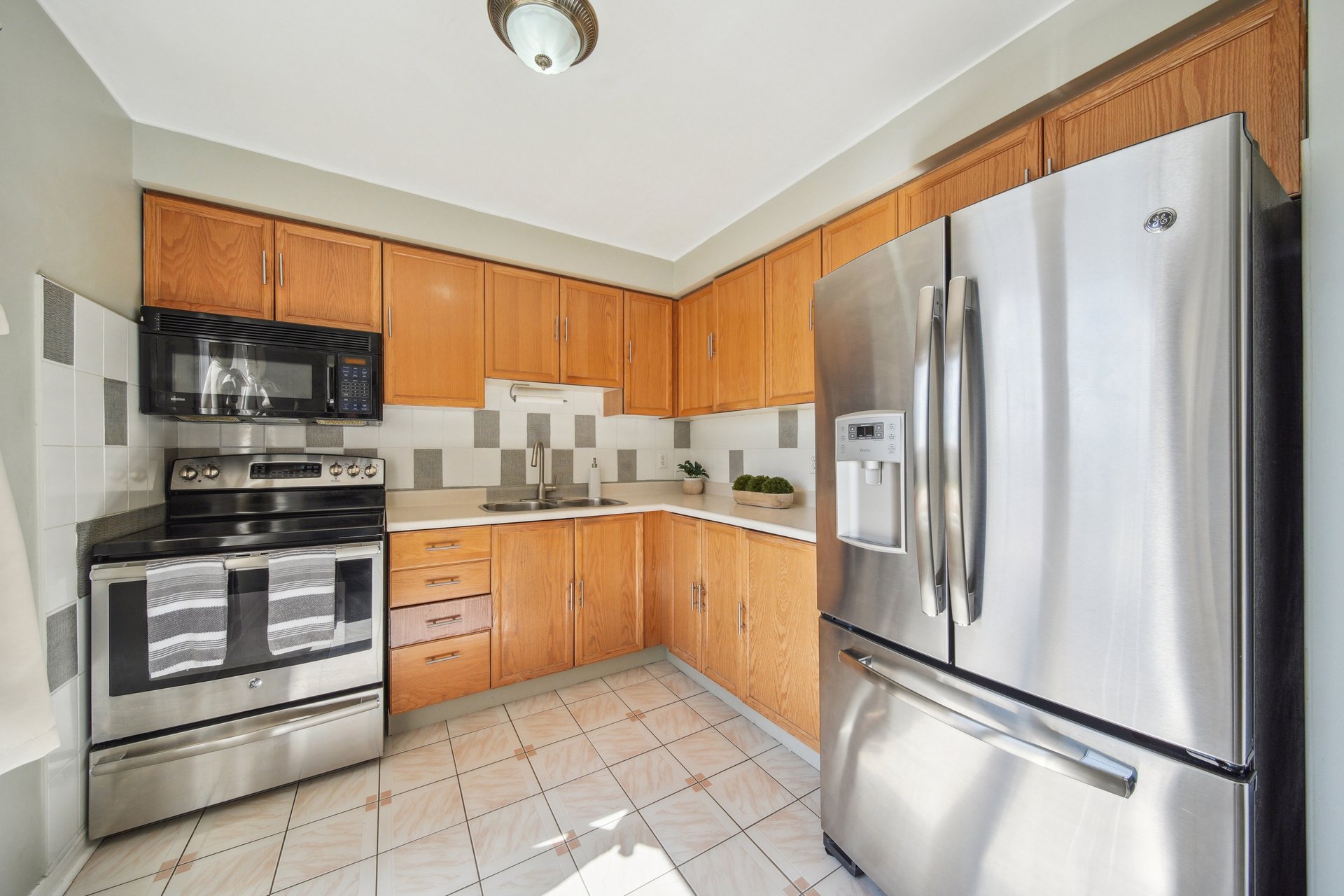 3-BED, 3-BATH OASIS