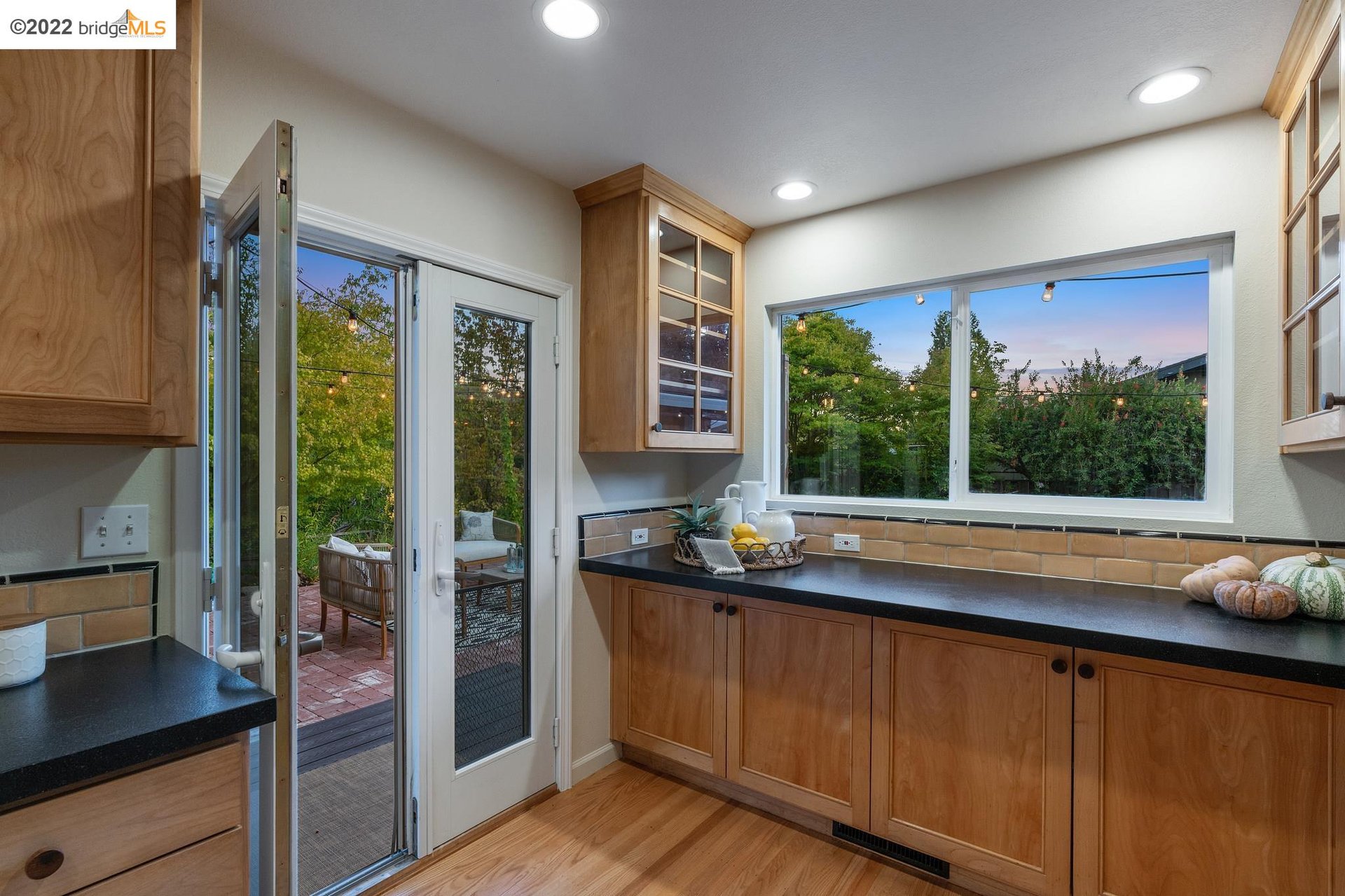 10 Woodside Dr