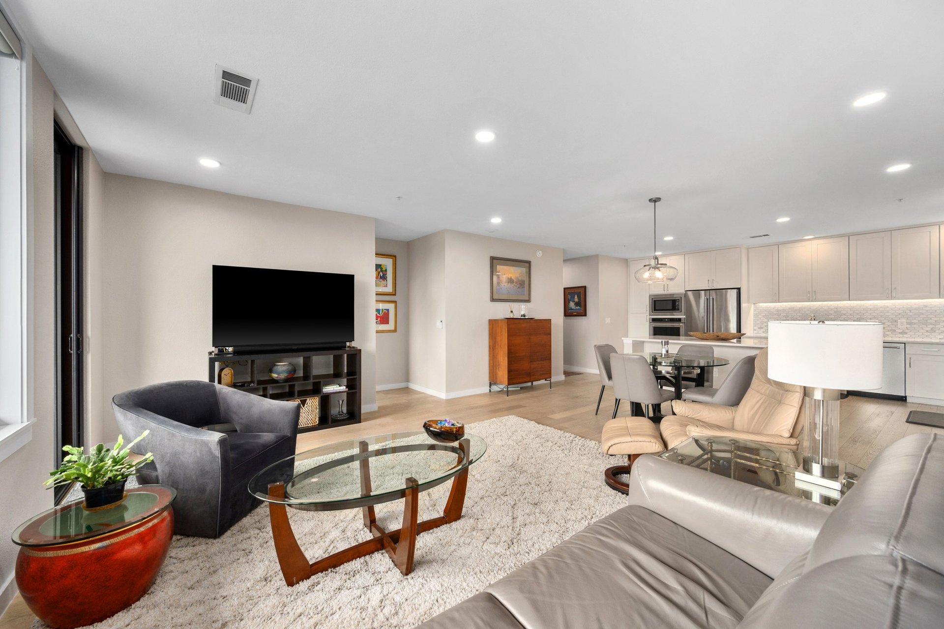 900 S 1st Street #312
