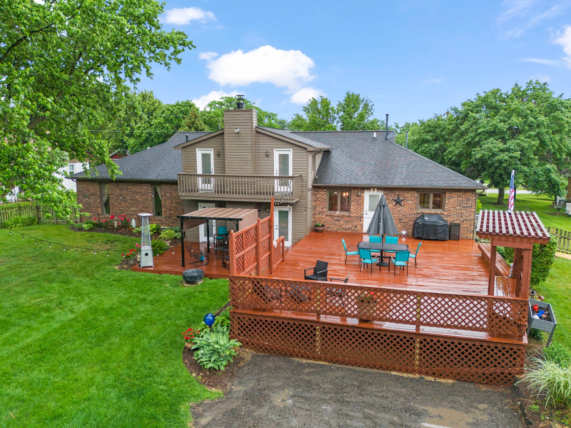 608 61st St, Lisle