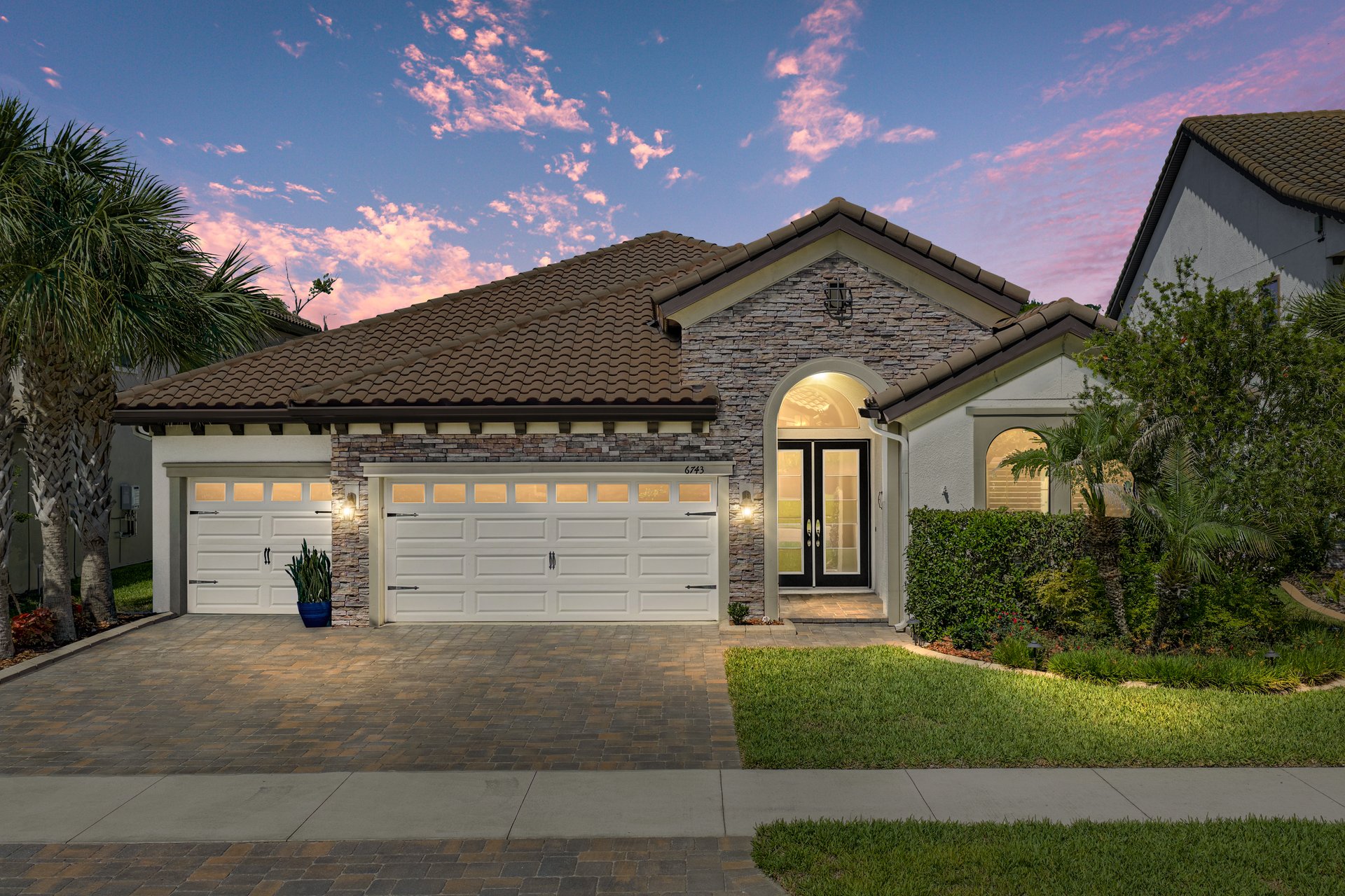 6743 SUNSET VISTA WAY