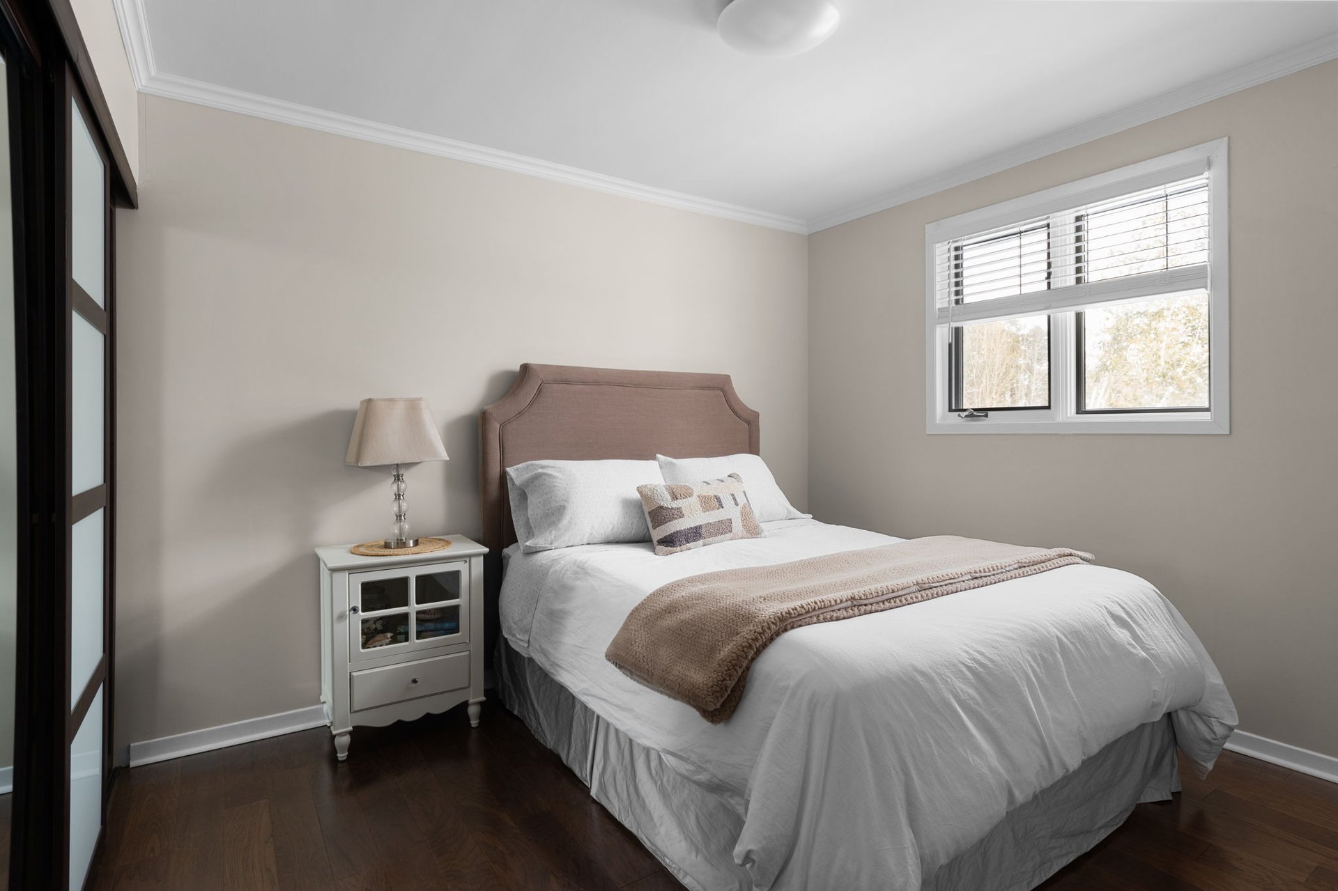 381 Cox Mill Road, Barrie
