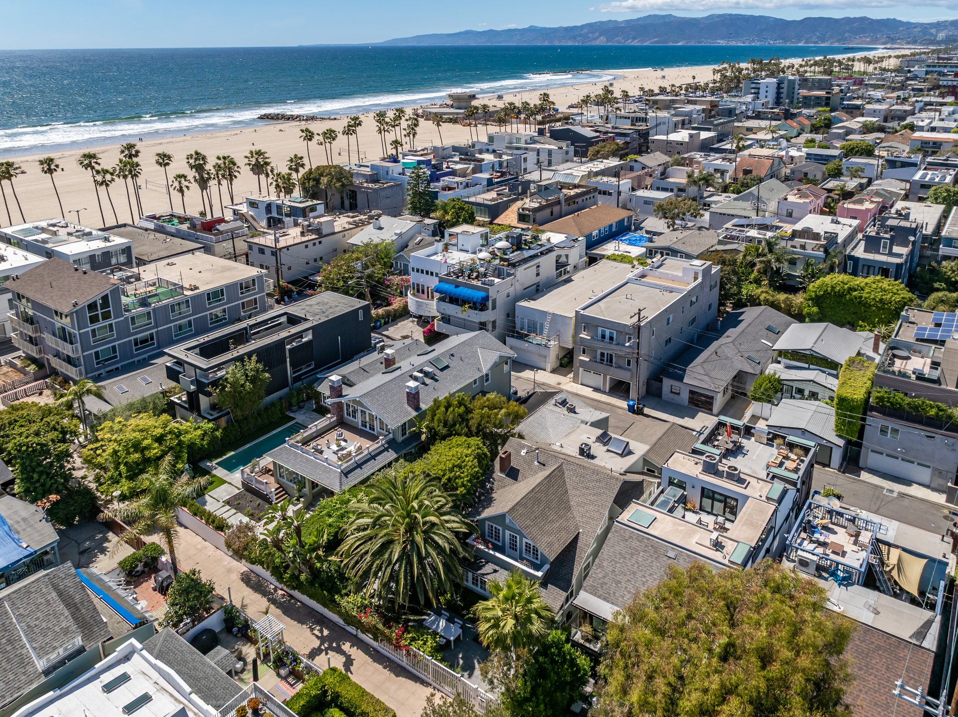 27th Avenue Walk Street Compound