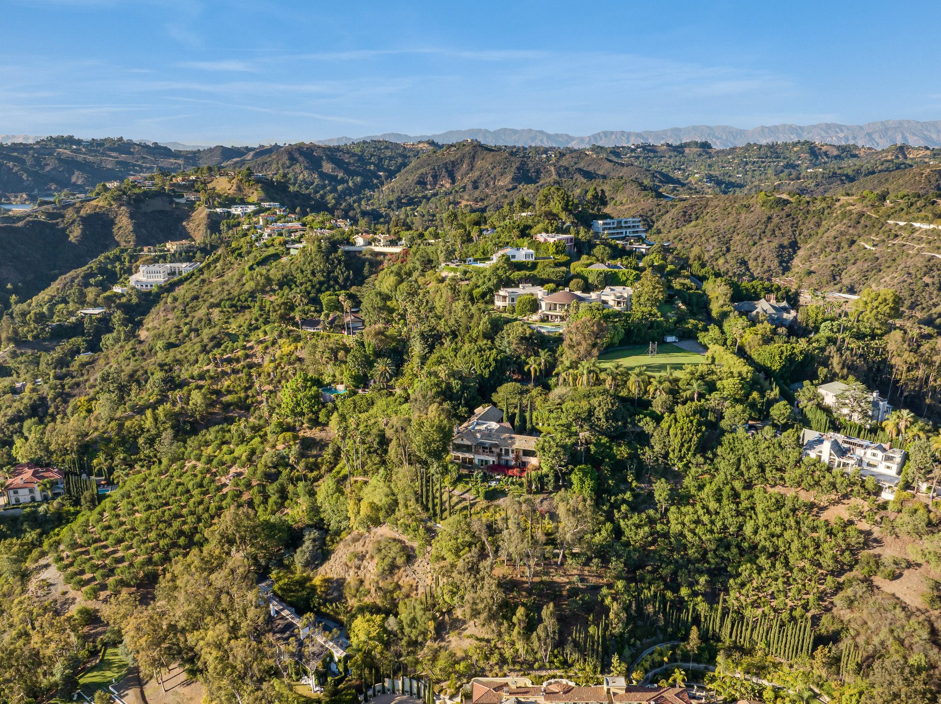 1031 Bel Air Ct