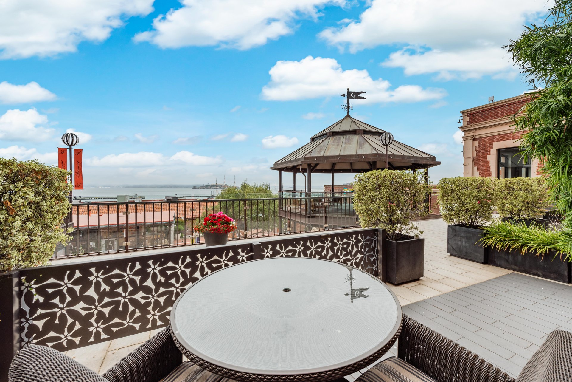 Fairmont Heritage Place - Luxury San Francisco 