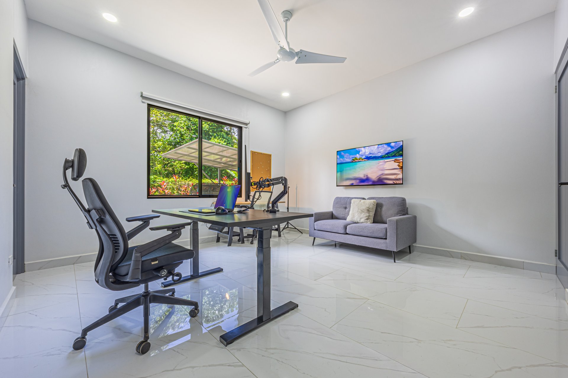 Cinco Ventanas Jungle Life Redefined