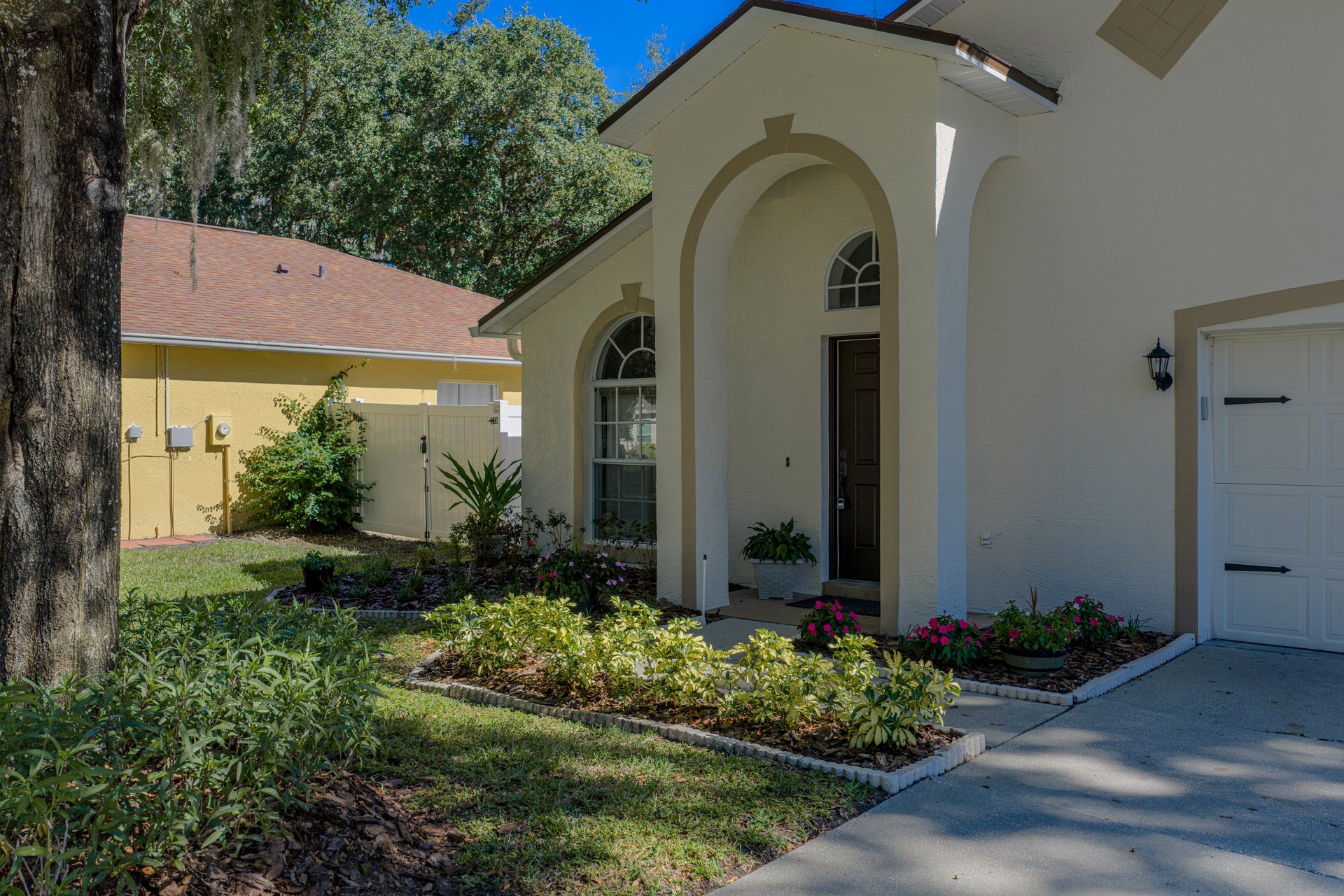 3007 CASTLE ROCK CIR