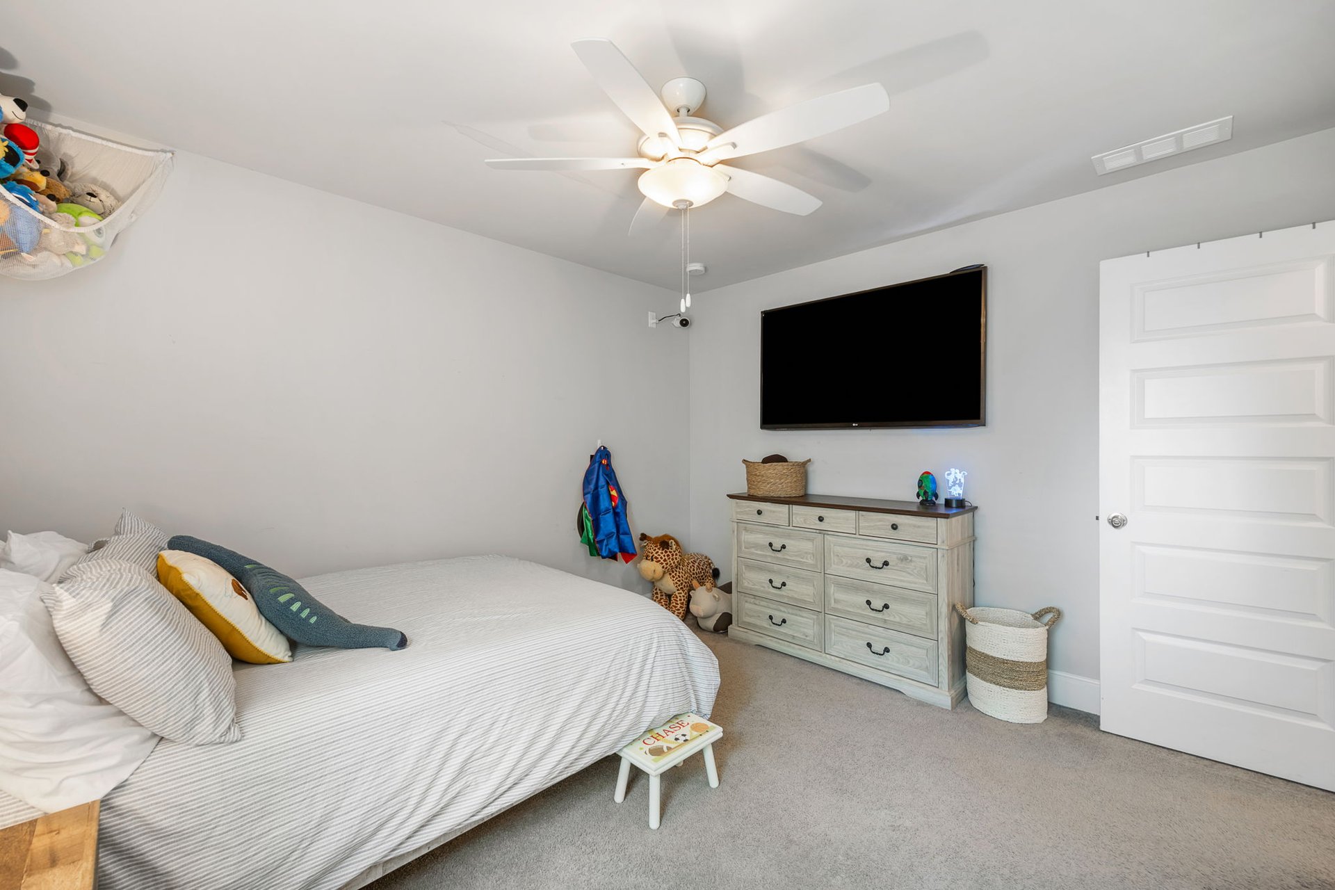 2136 Oak Knob Drive, Decatur, Georgia 30032