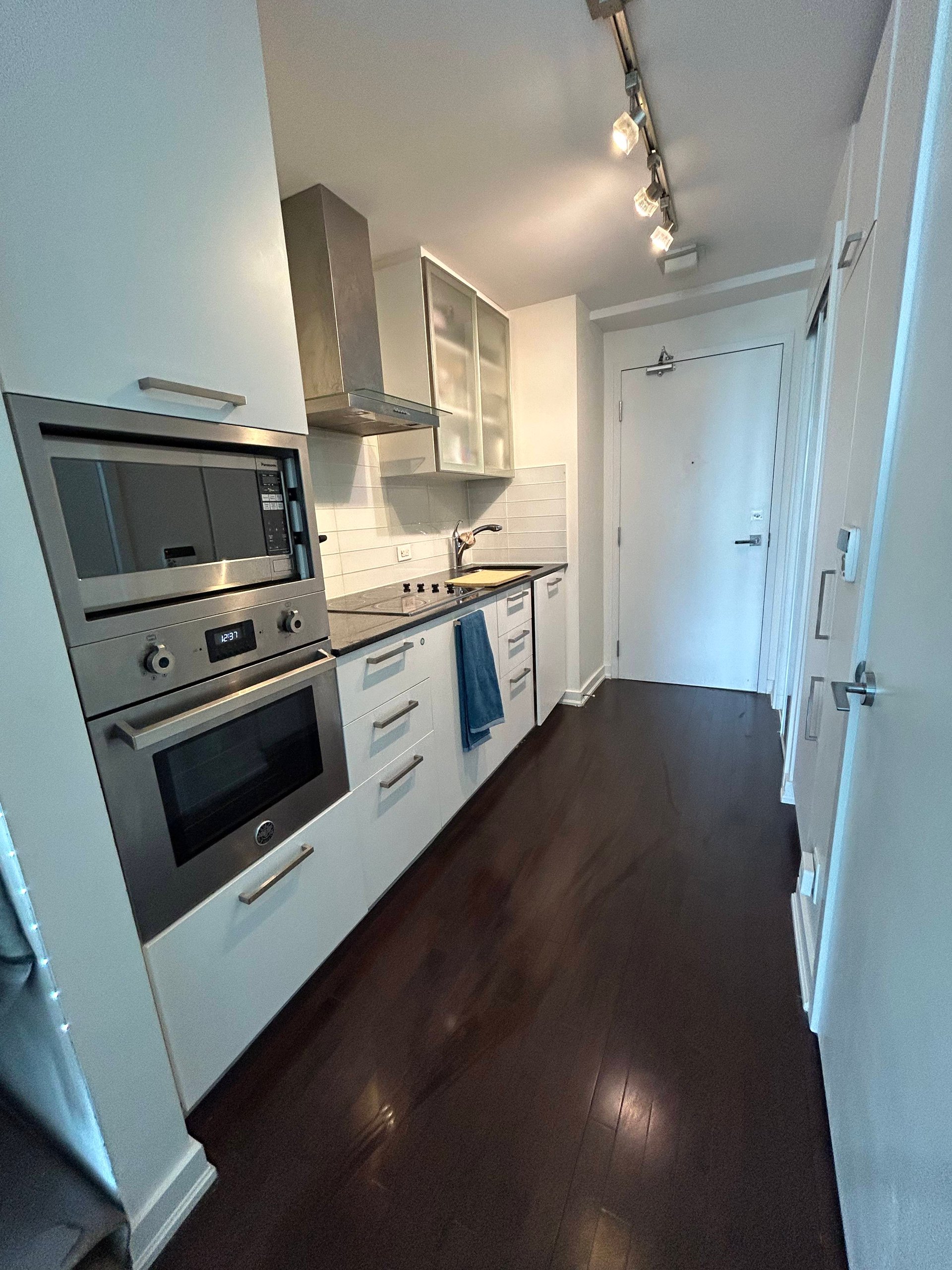 14 York Street Unit: 3602