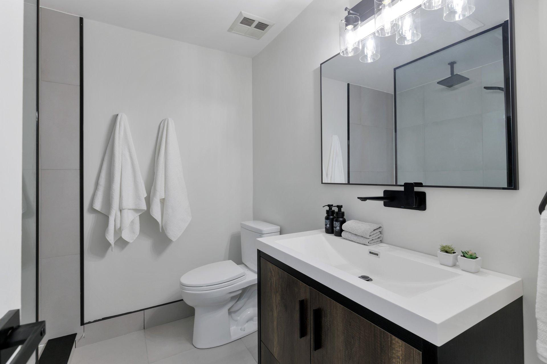 Casa Loma Townhouse