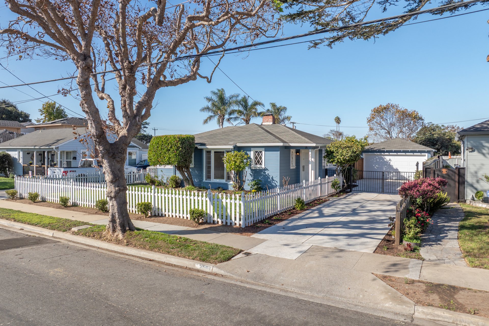 Charming Salinas Home and Garden