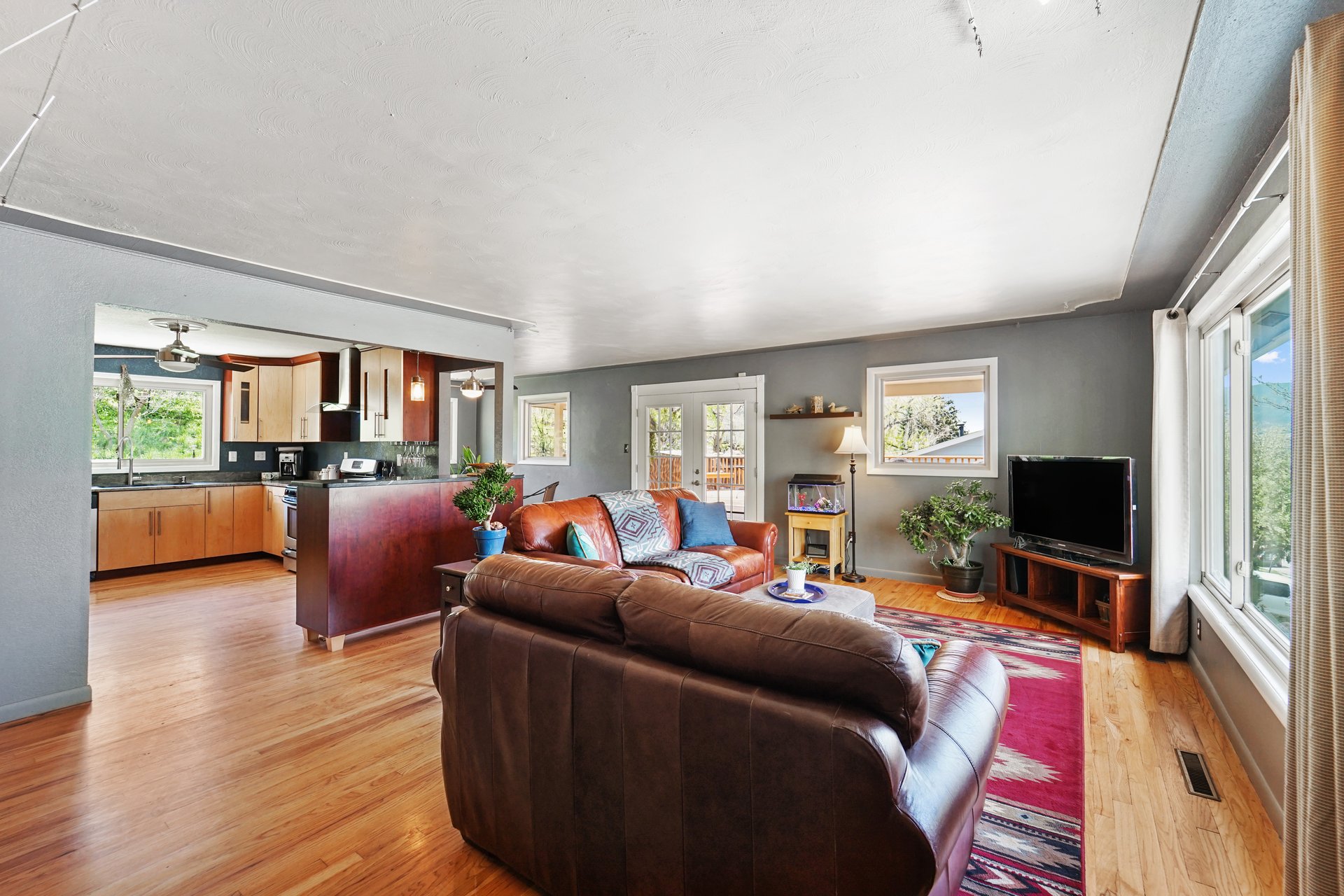 741 Panorama Drive