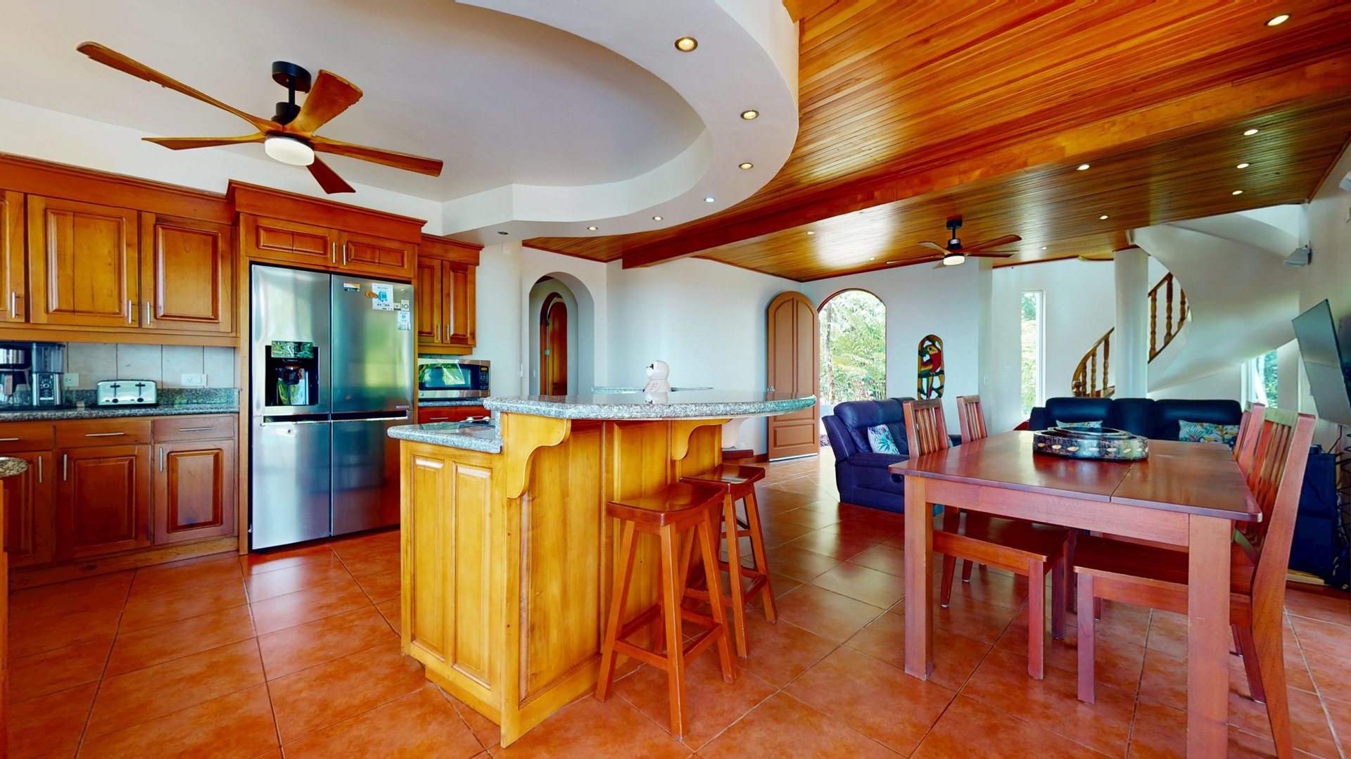 Ojochateau - Rare Ocean & Mountain View 4BR Home in Costa Rica