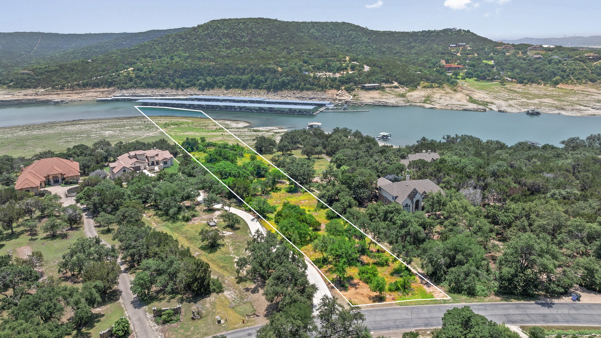 Premium 9.67AC homesite in gated community - Lago Vista
