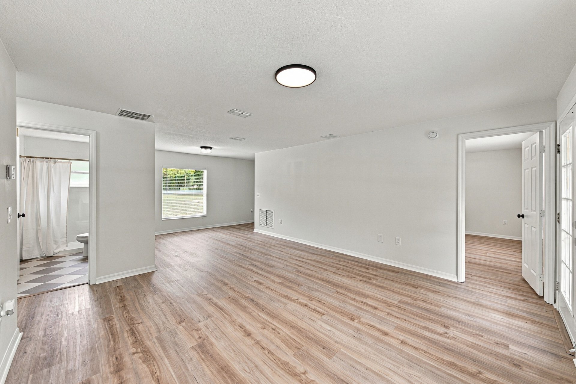 760 NW 52ND AVE