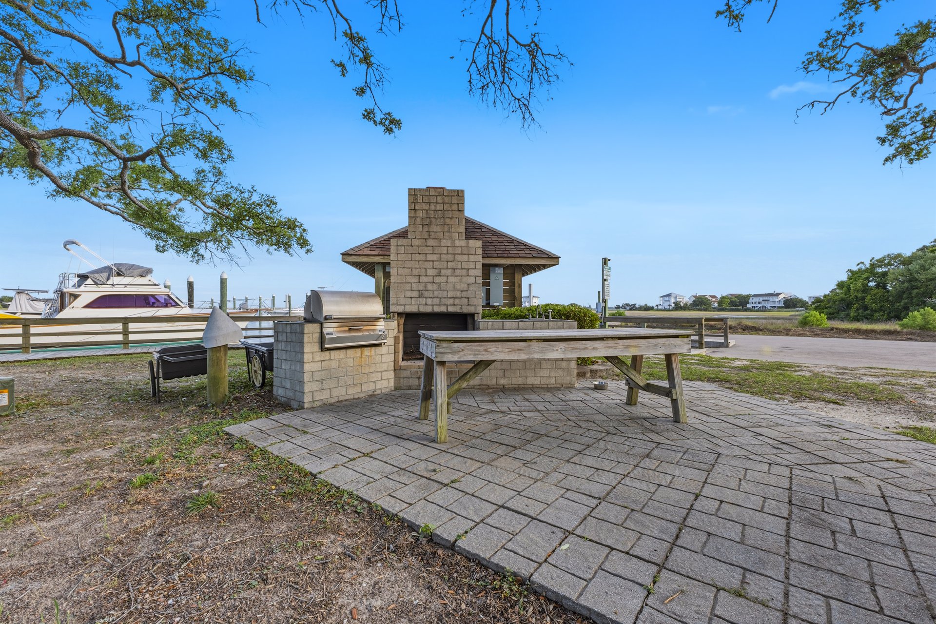 200 & 201 Oyster Bay Lane Lots