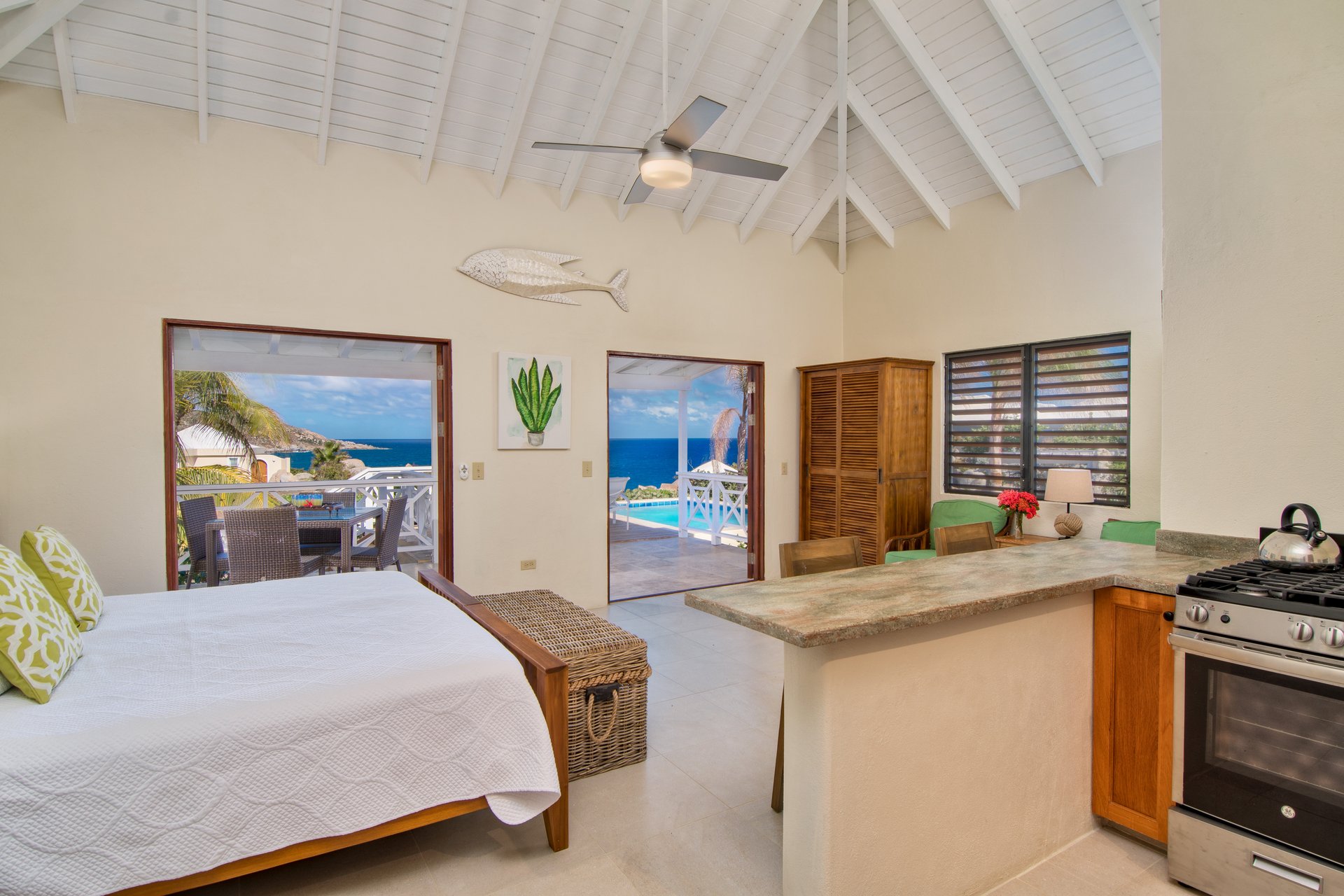 La Cachette Villa and Guest House