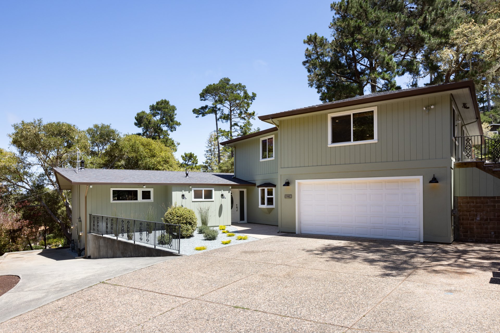 Freshly Updated Monterey Haven