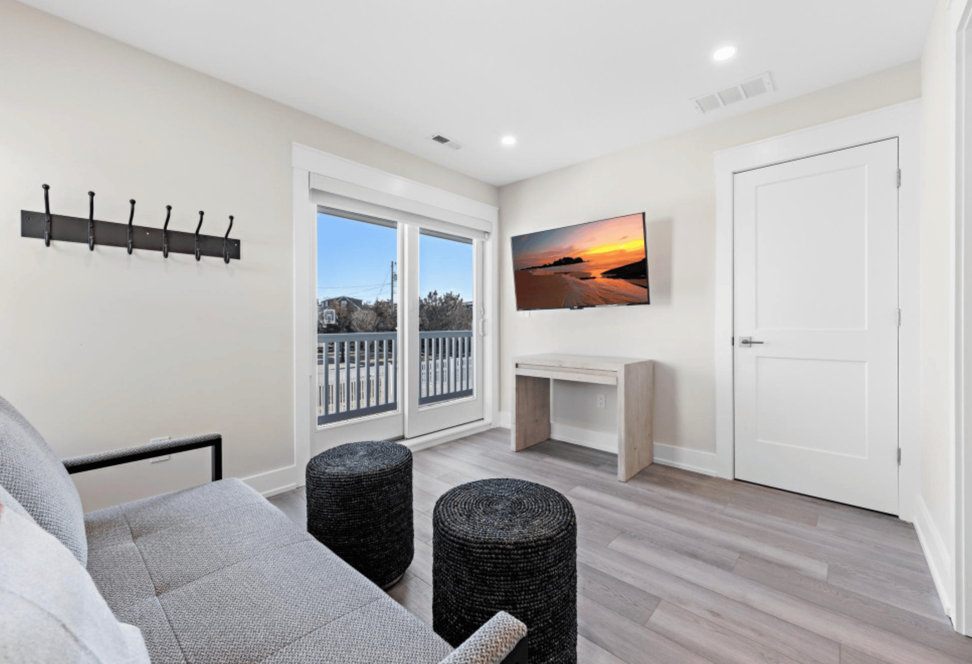 1062D Long Beach Blvd. North Beach