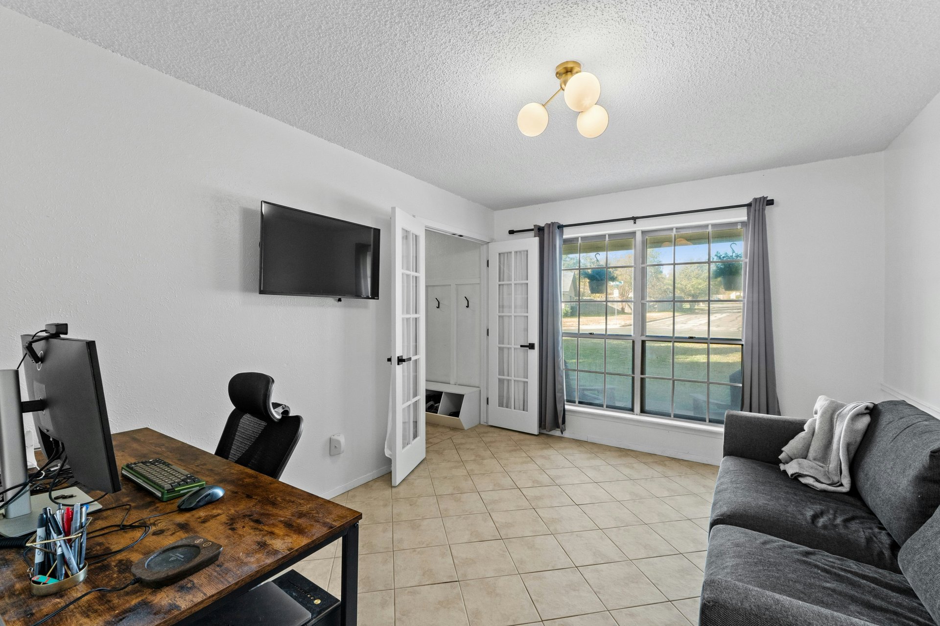 Enchanting Gracywoods Retreat with Pool, Multiple Living Spaces, and Near Domain & Q2 Stadium!