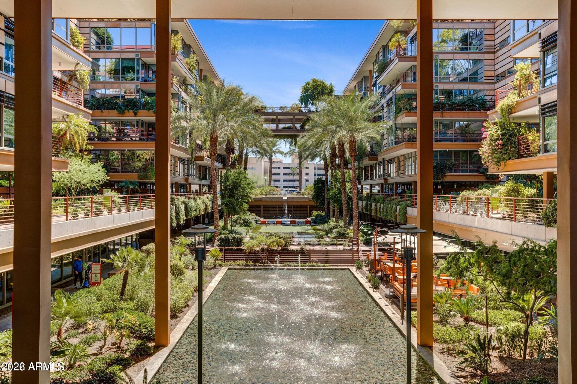 7141 E Rancho Vista Dr, #2014