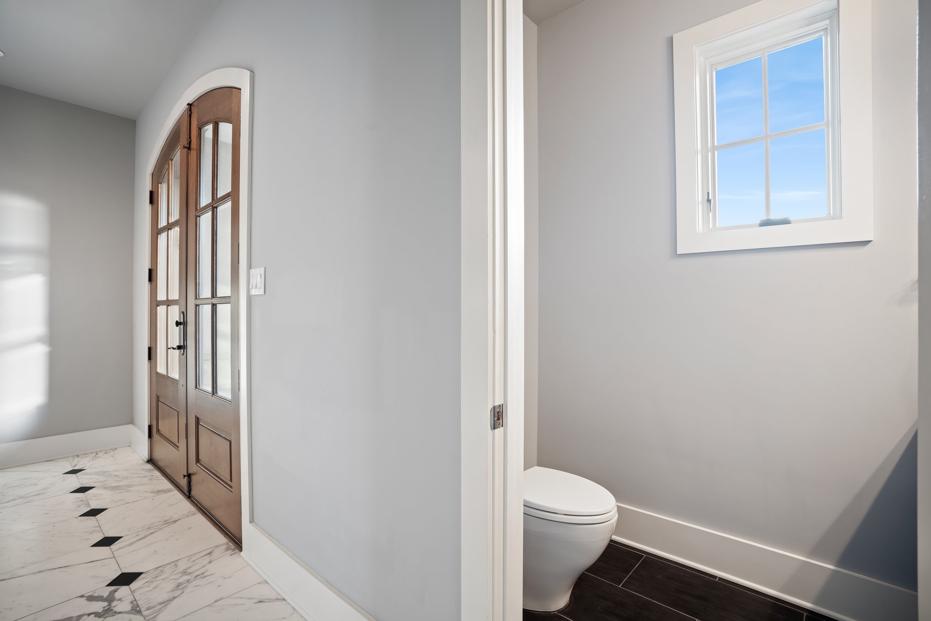 2687 Avenue Du Vlg