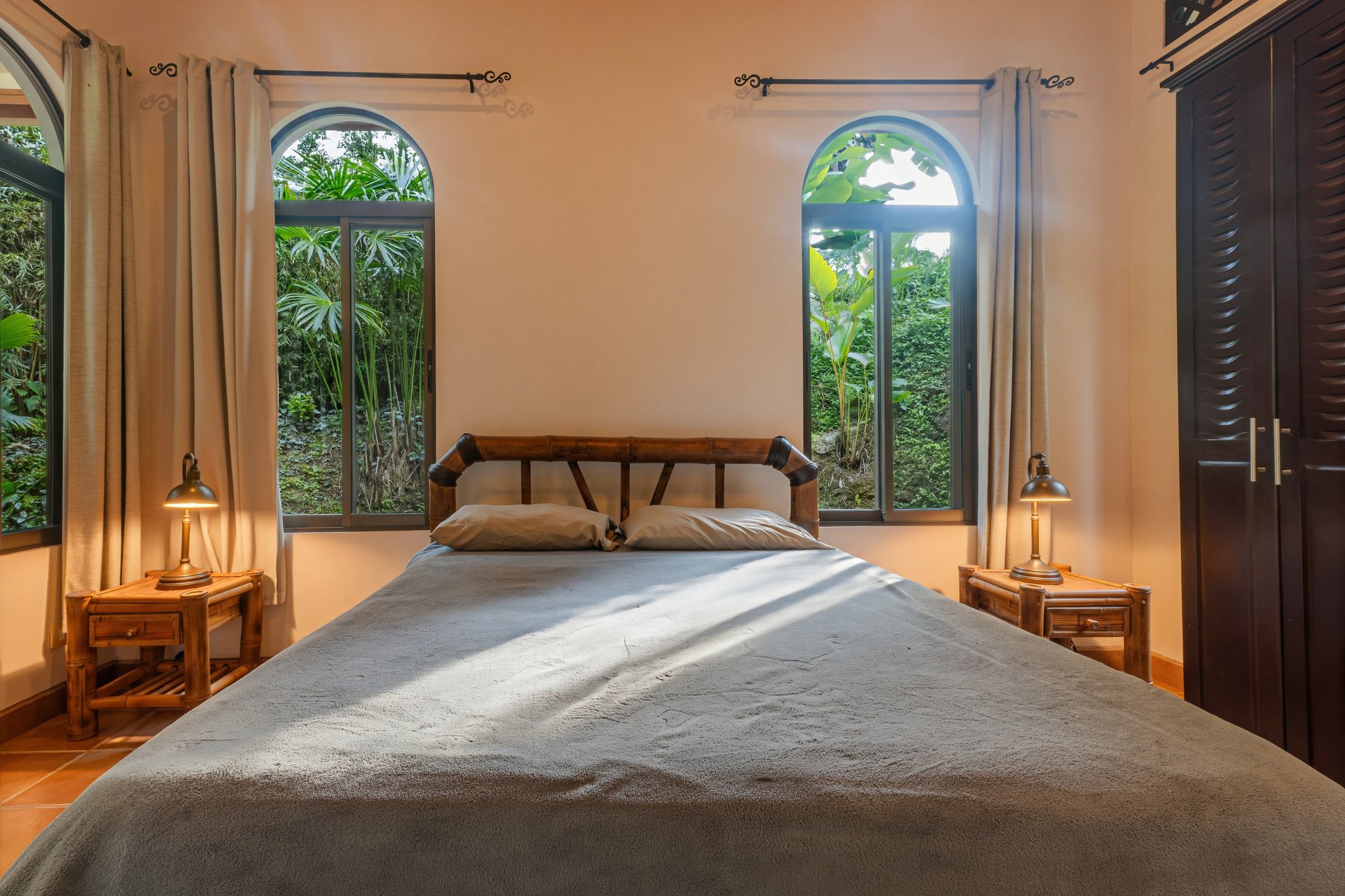 Ojochal Tropical Retreat | 4 Ensuite Bedrooms, Pool & Outdoor Living