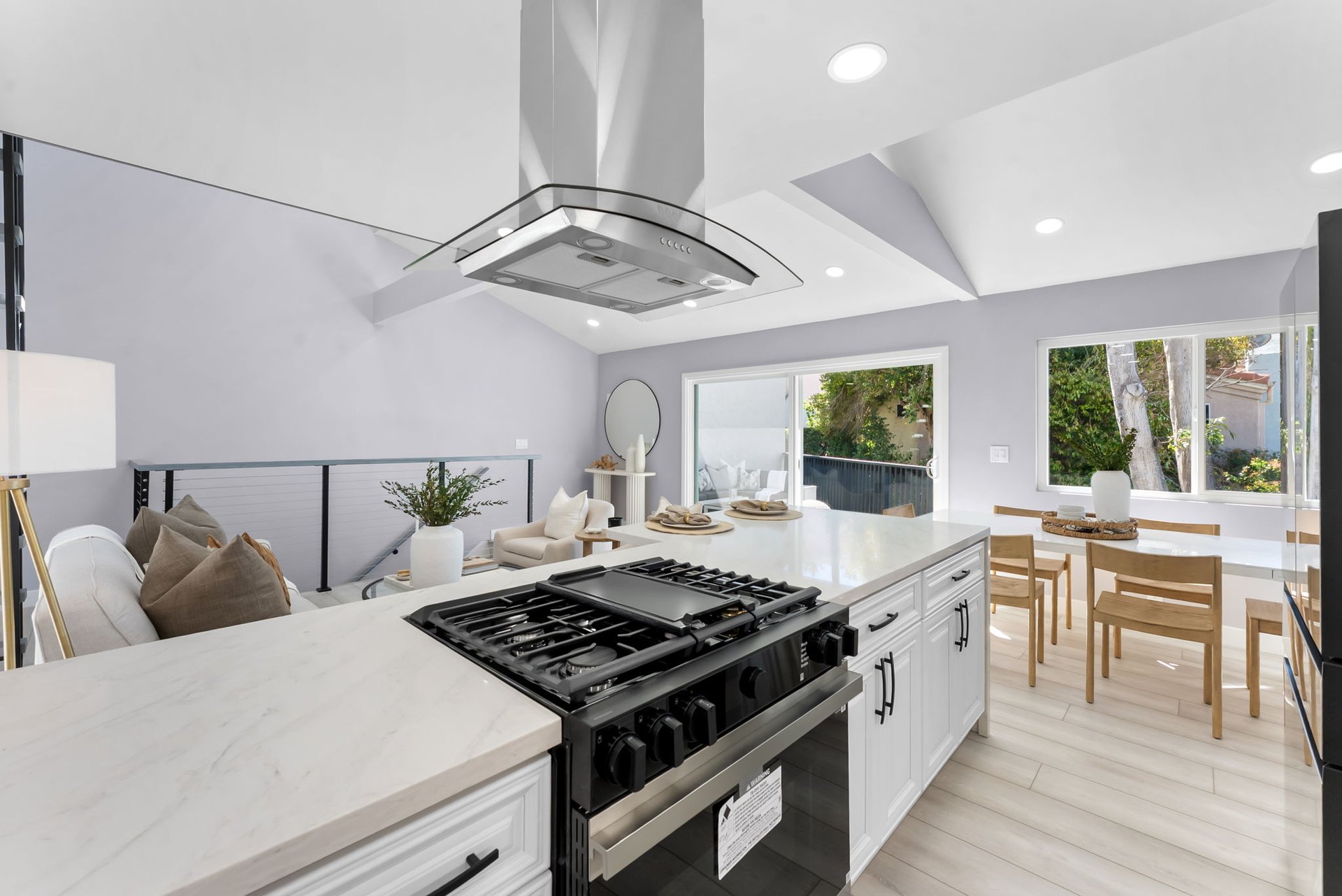 1413 La Salina St