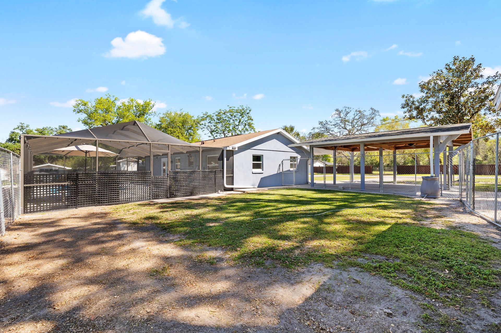 3399 RIVERDALE DR