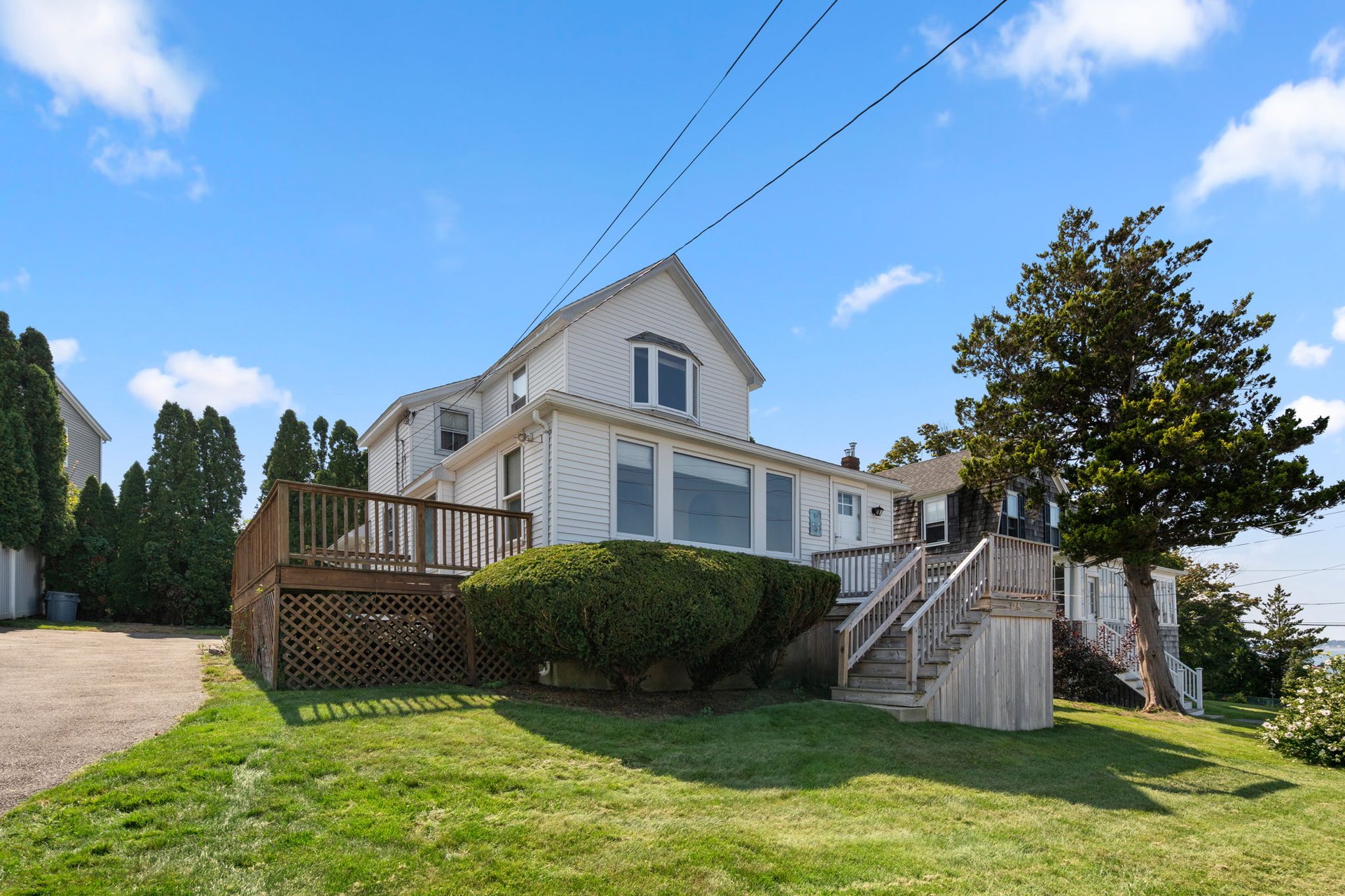 118 Sea Ave