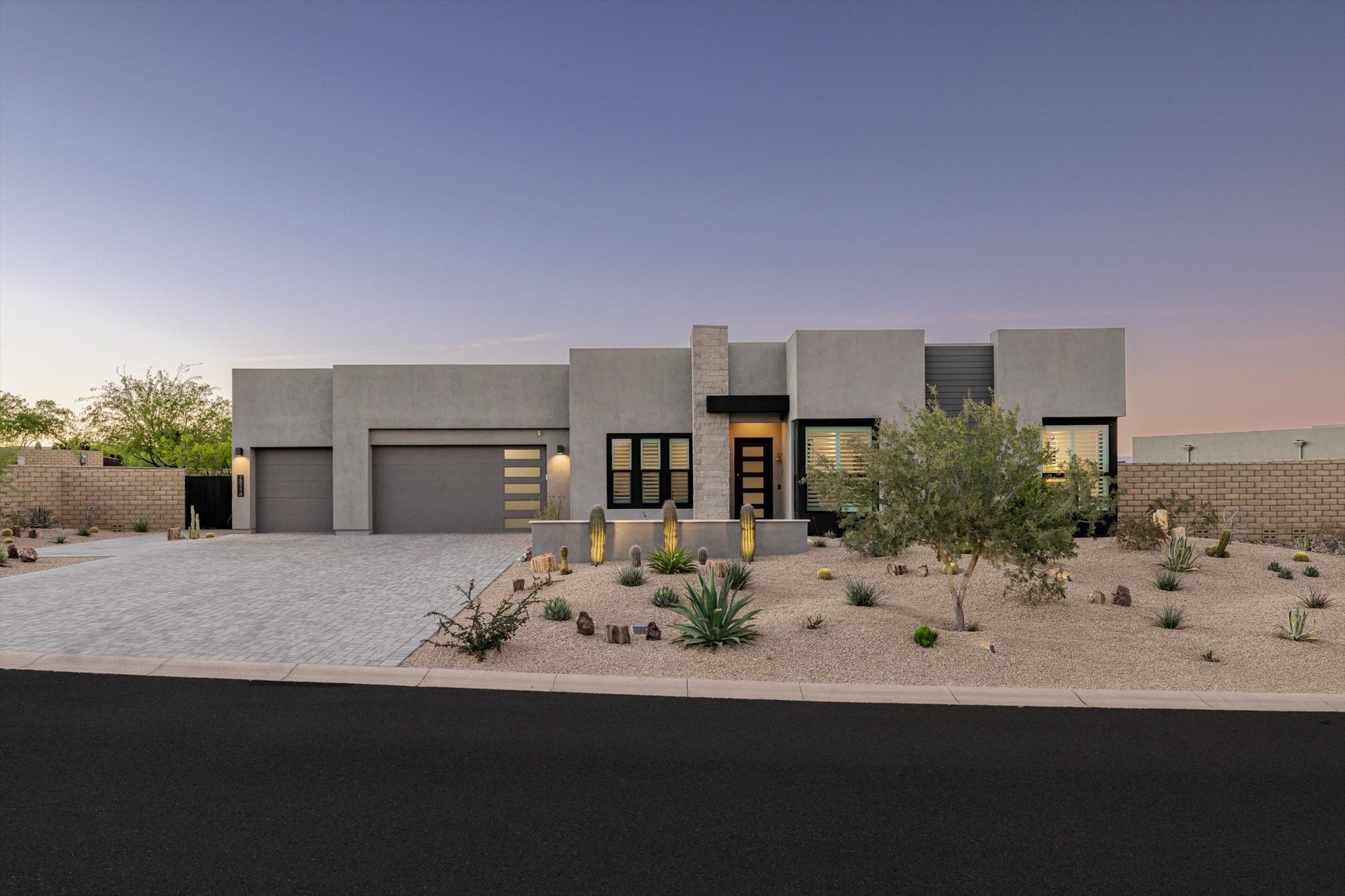 13114 E JUAN TABO Road