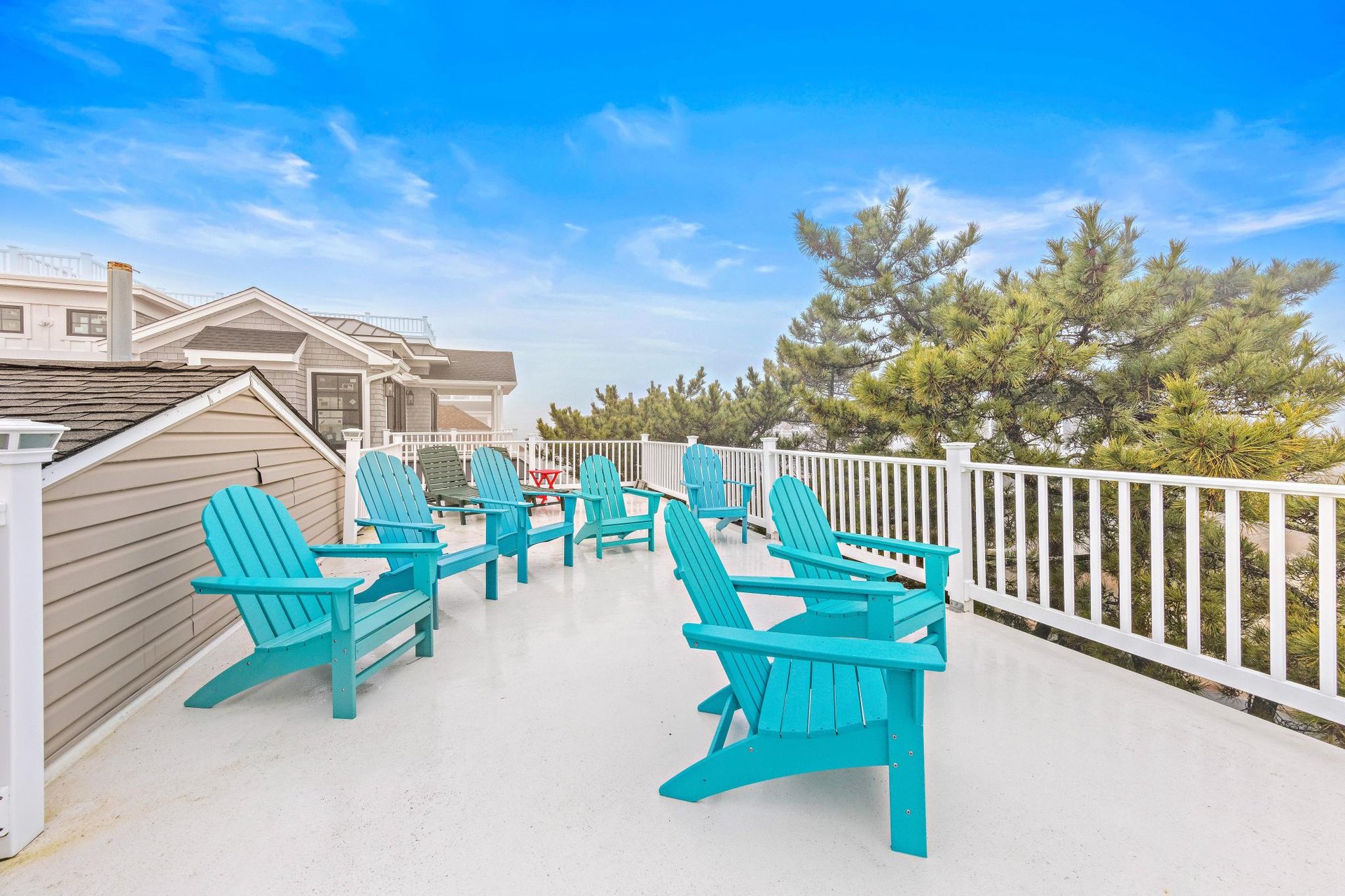 18 E Dupont Ave. (duplex both units), Brant Beach