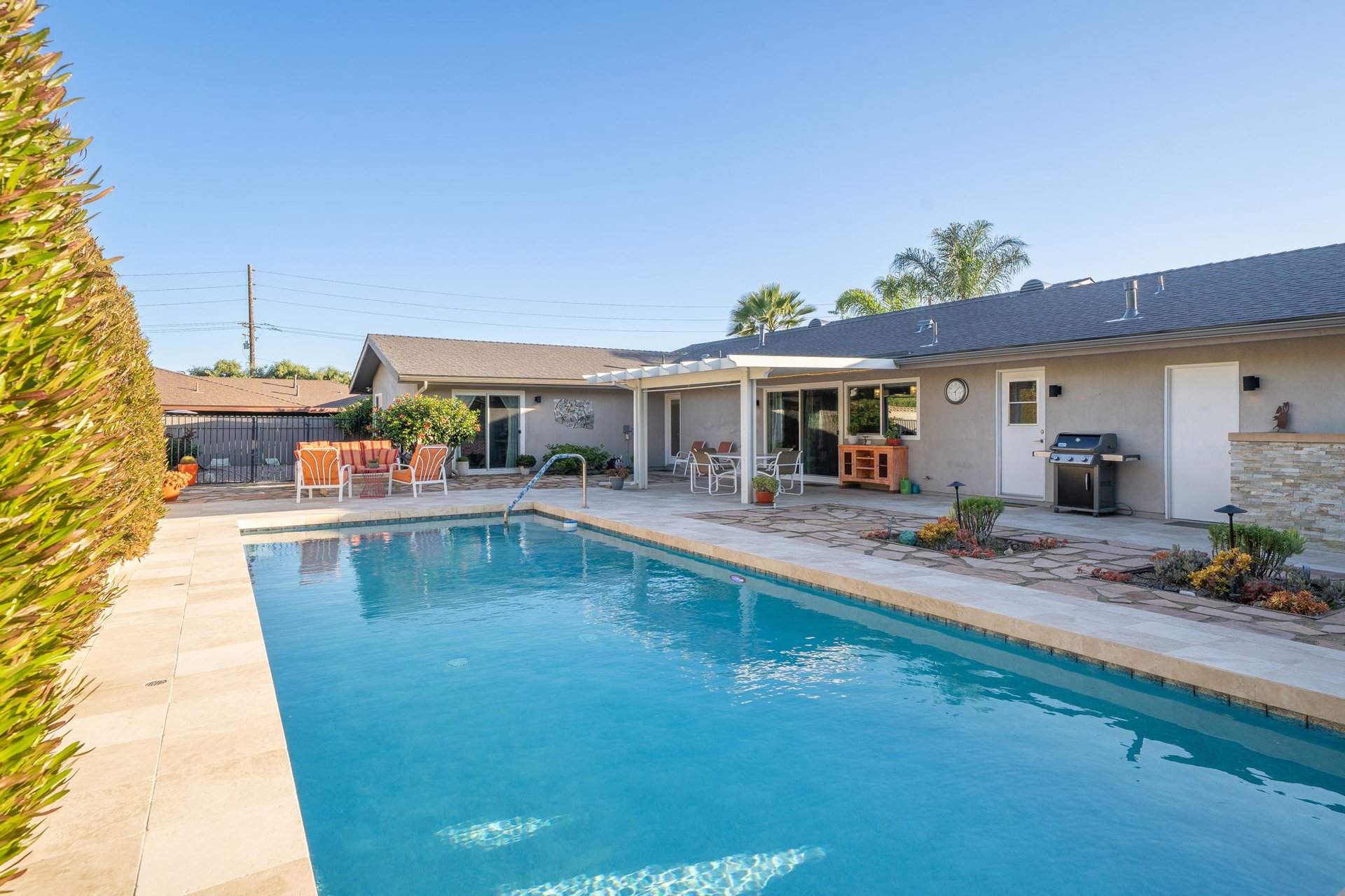 2128 N Villa Maria Road