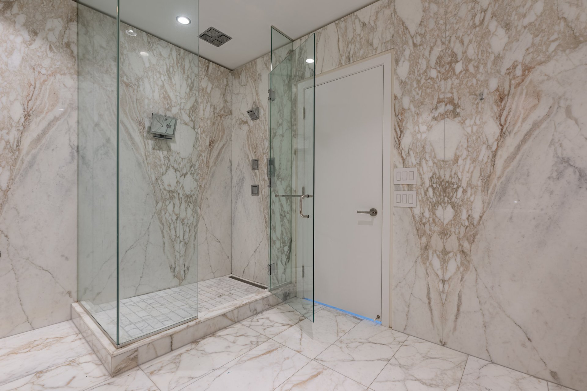 Suite 5302- 180 University Avenue