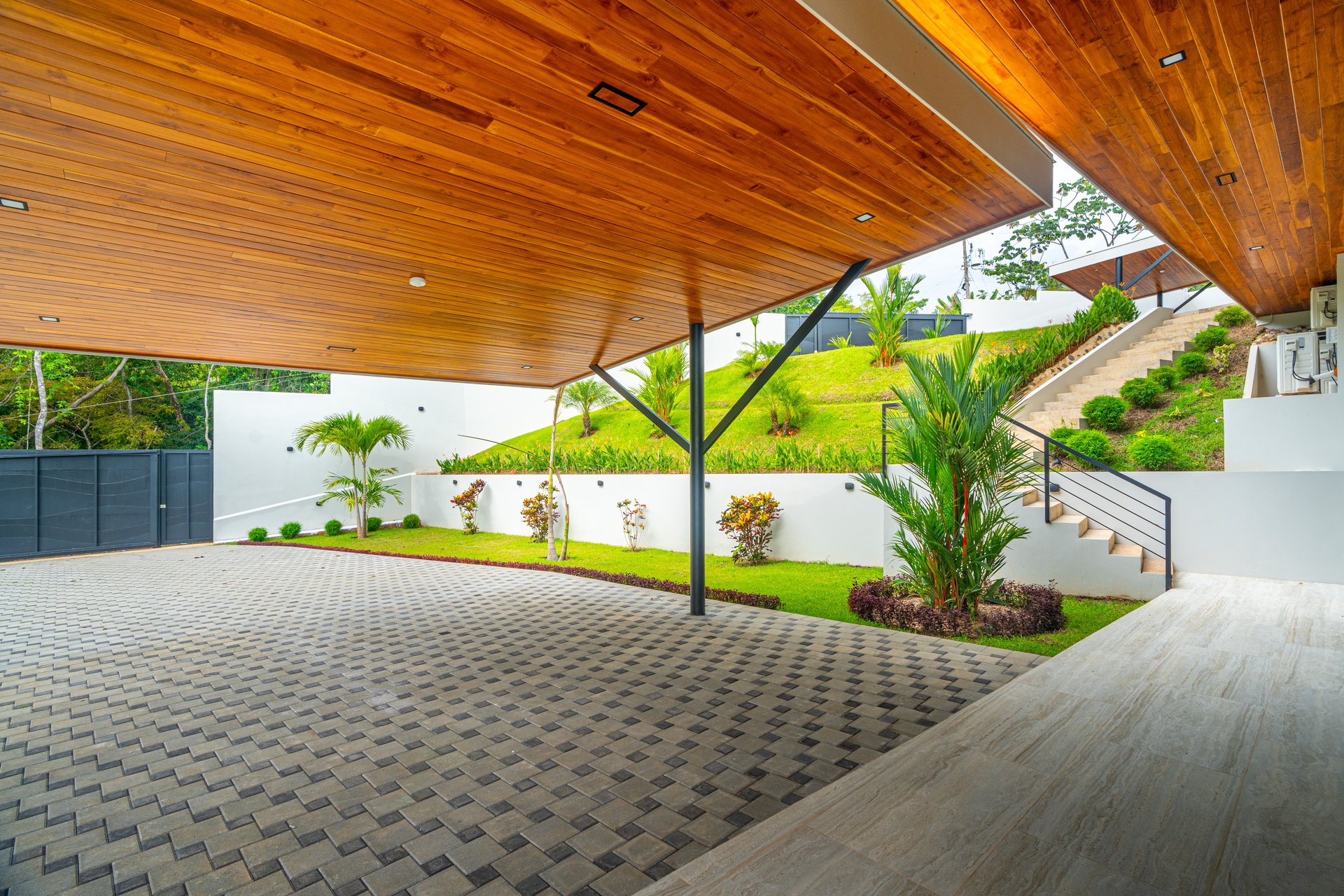 Lion's Gate Sunset Estate
