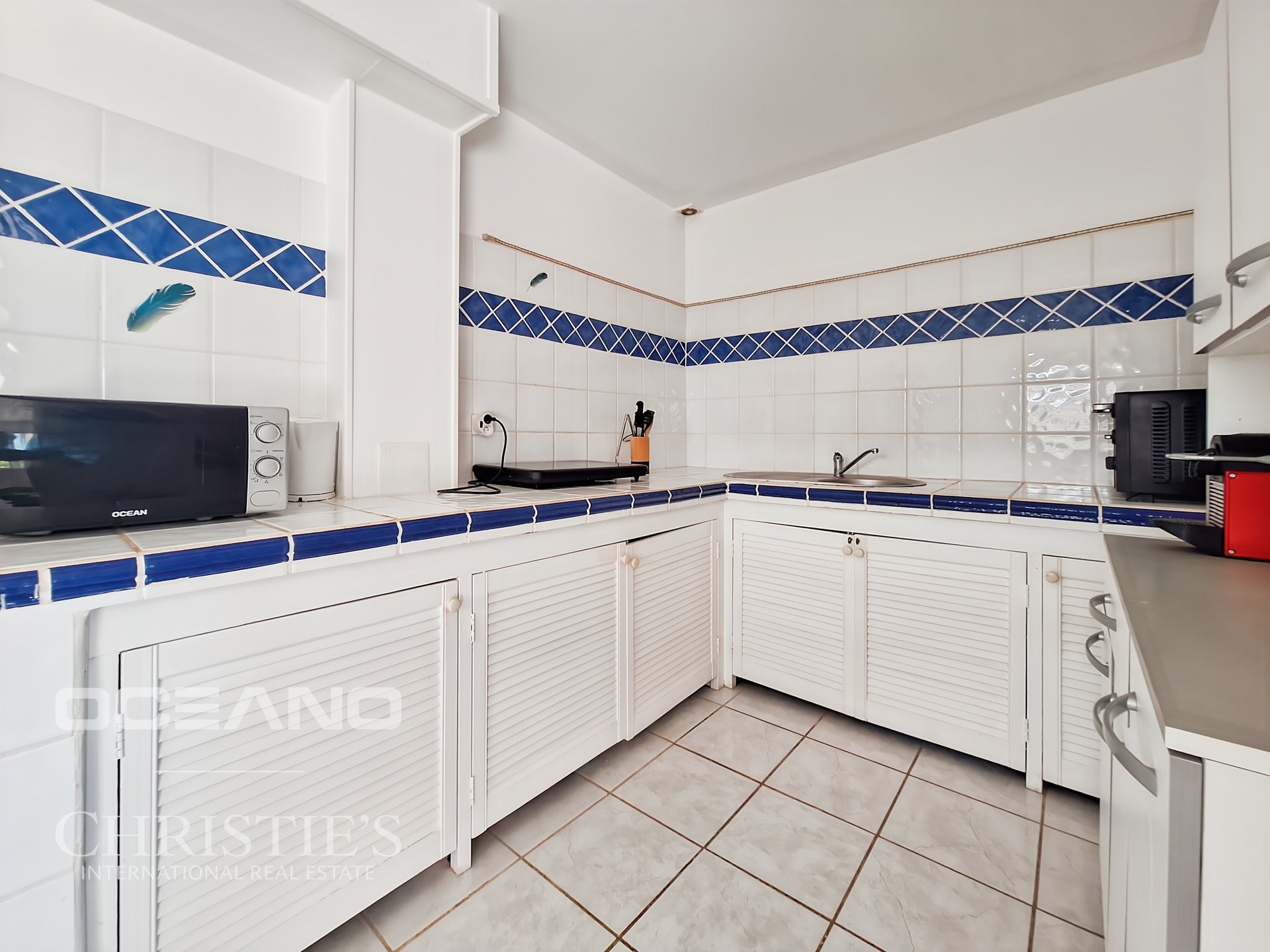 Exceptional Villa – Panoramic Ocean View (Oyster Pond)