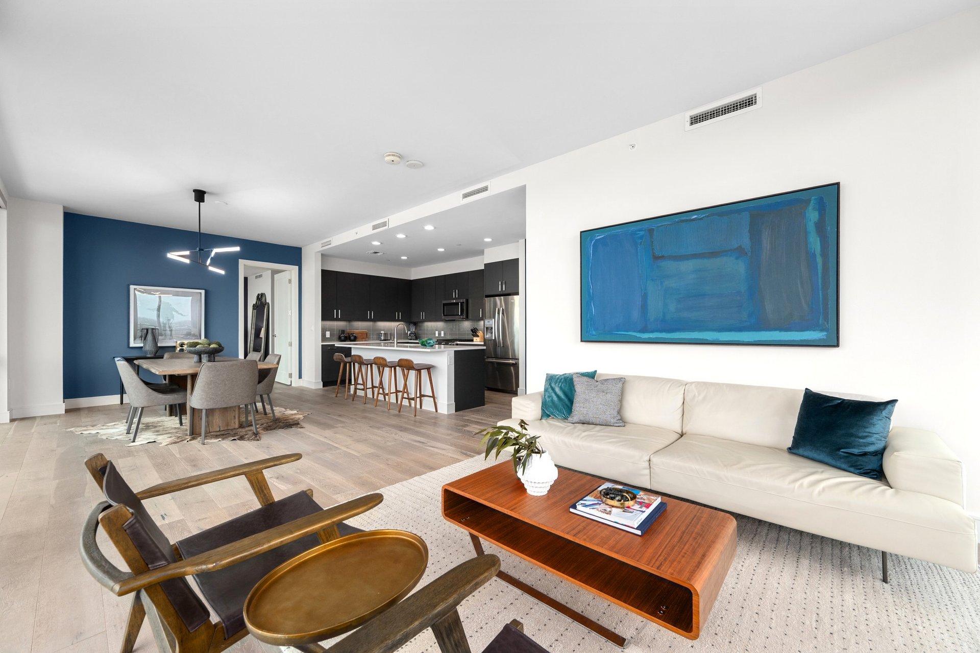 222 West Avenue #2802
