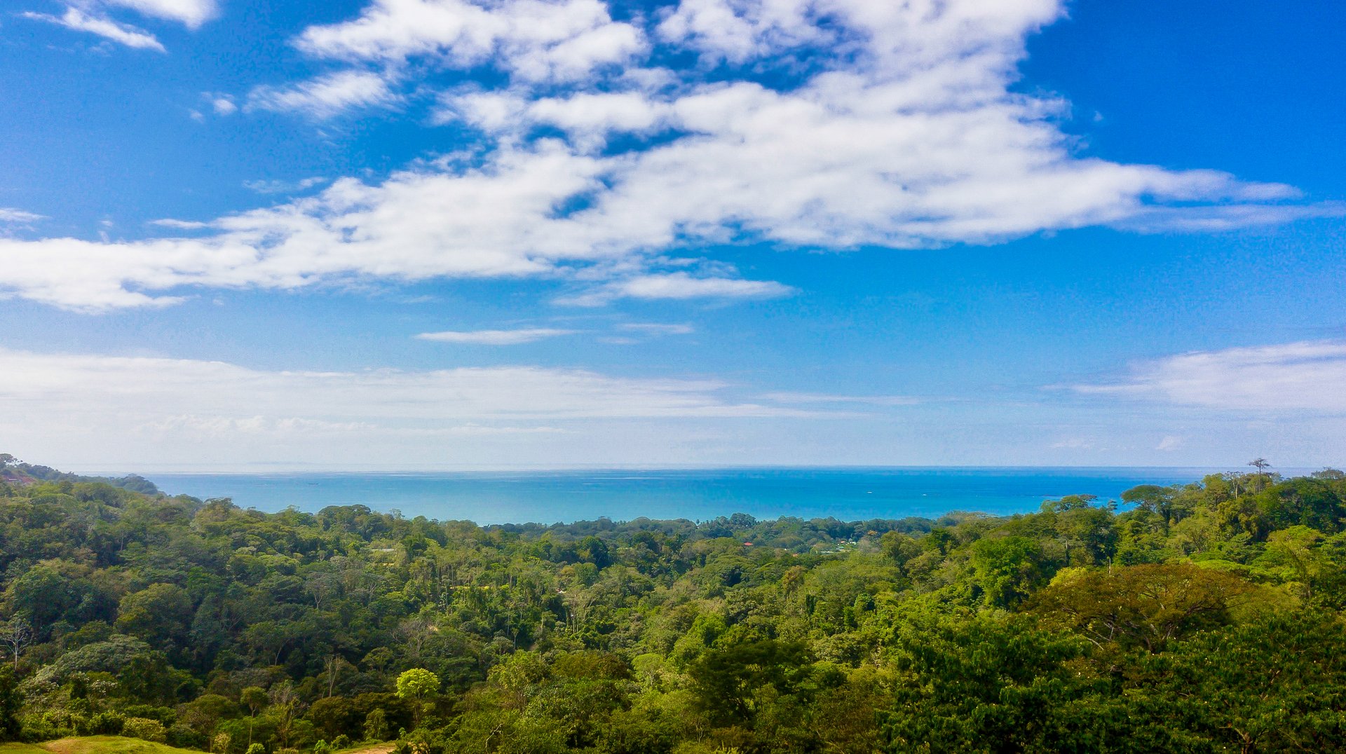 2.24 ACRES – 7 Bedrooms Ocean View Boutique Hotel With Two Pools, 5 Minutes to Uvita, Multiple Rental Options!!